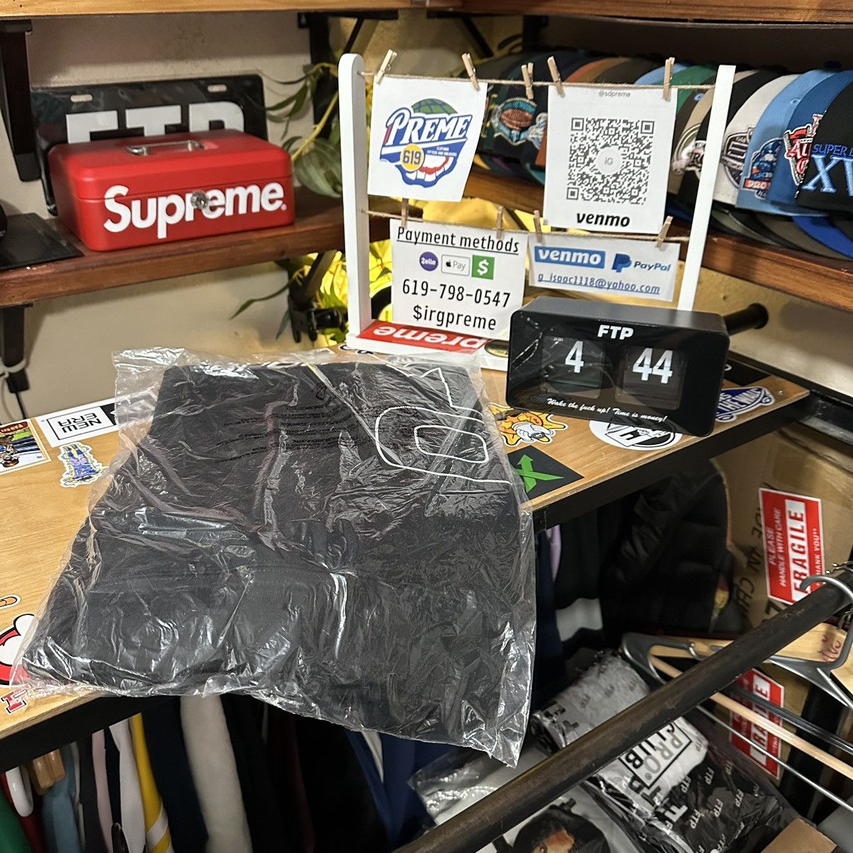 Fuck The Population FTP sports crewneck ( Black ) L Size US L / EU 52-54 / 3 - 2 Thumbnail