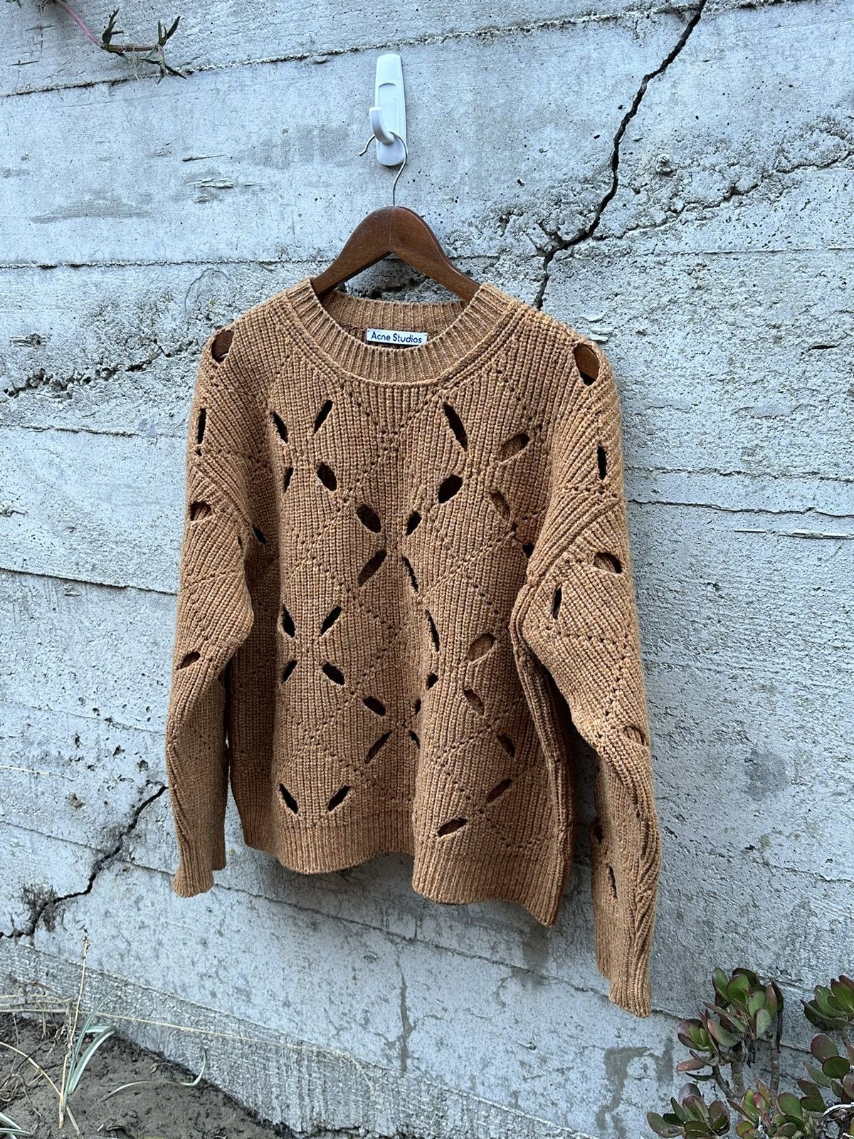 Acne Studios RARE GRAIL Acne Studios geometric cut out sweater Size US L / EU 52-54 / 3 - 1 Thumbnail