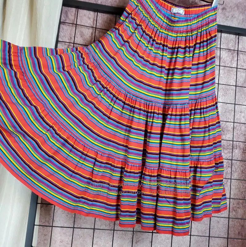 Yves Saint Laurent Yves Saint Laurent Striped Midi Skirt for Women . Size 28" / US 6 / IT 42 - 4 Thumbnail