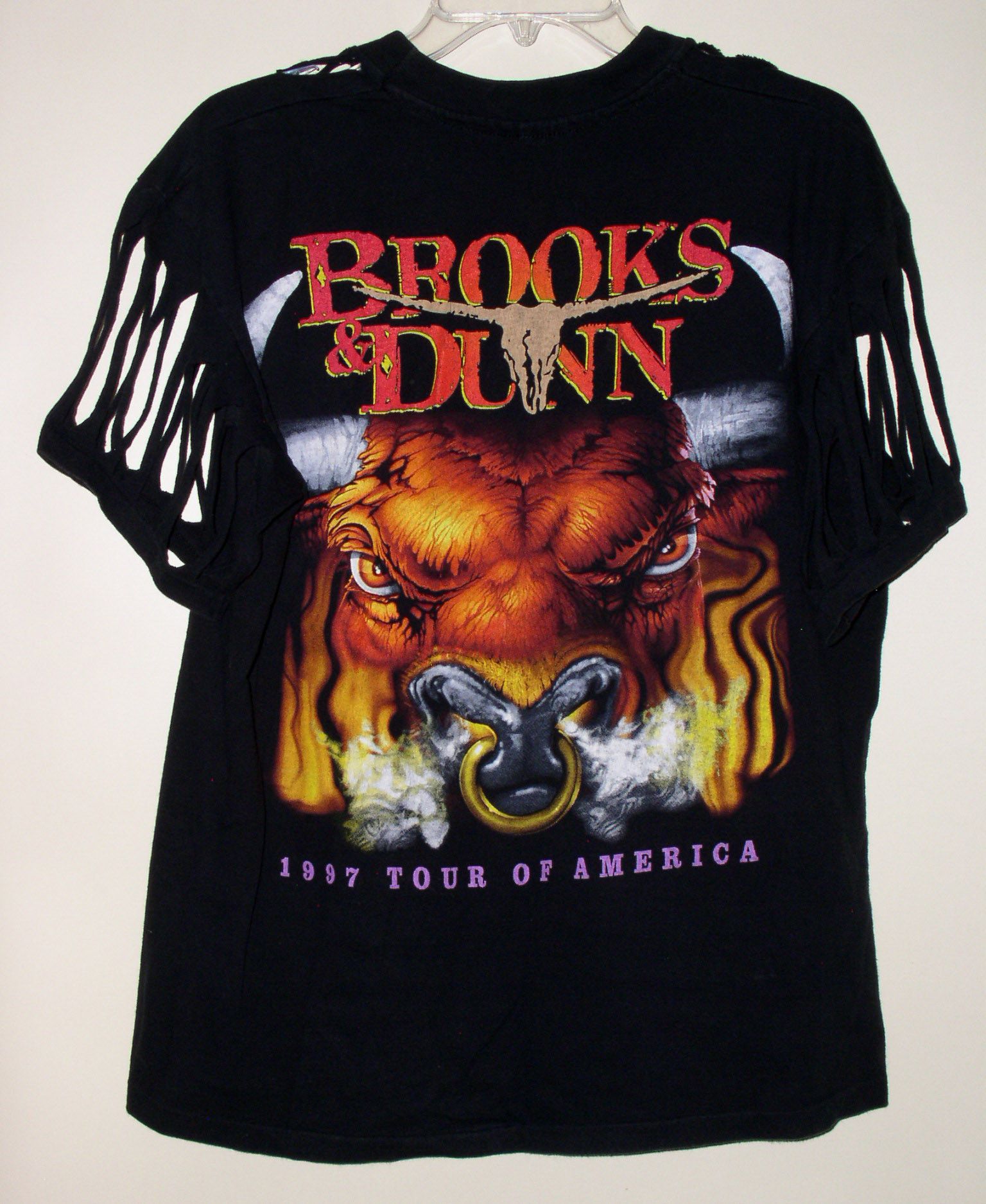 Band Tees Brooks & Dunn Concert Shirt 1997 Rodeo Bull Single Stitched Size US L / EU 52-54 / 3 - 2 Thumbnail