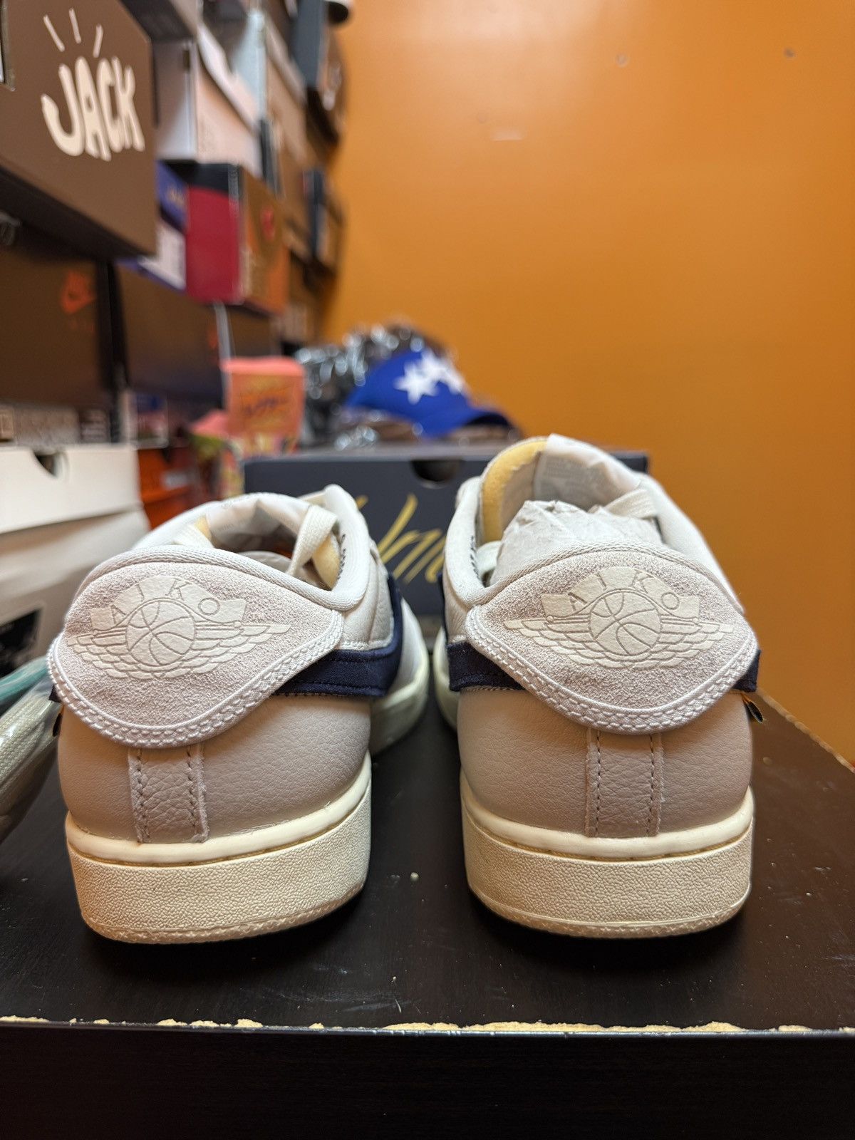 Union LA Jordan 1 Retro AJKO Low Sp Union Sail Leather Size US 9 / EU 42 - 4 Thumbnail