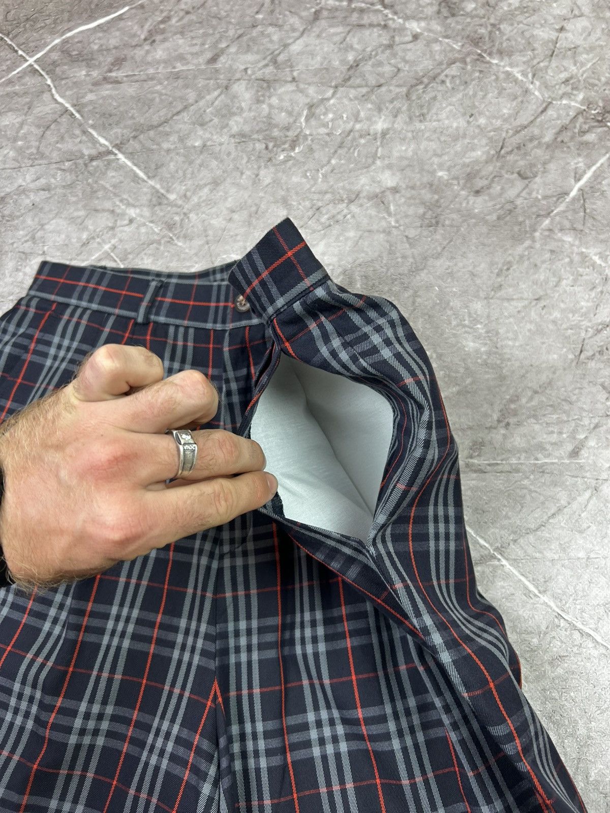 Burberry Vintage Burberrys nova check shorts pants italy checked y2k Size US 32 / EU 48 - 13 Thumbnail