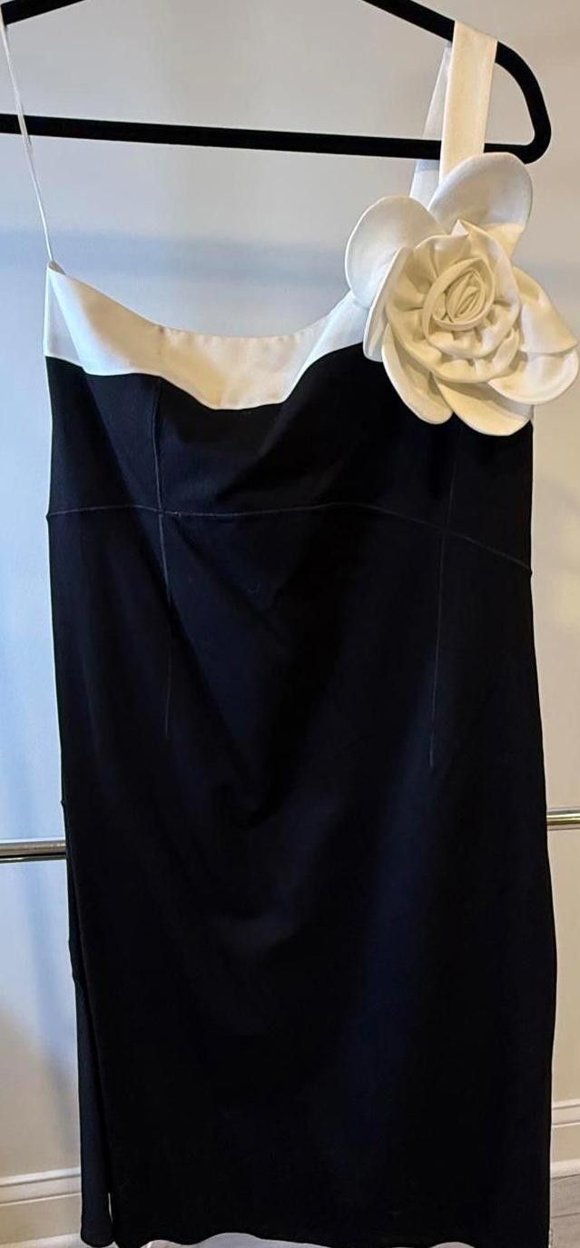 Designer Elegant NUE by Shani One-Shoulder Black Dress Size XL / US 12-14 / IT 48-50 - 1 Thumbnail