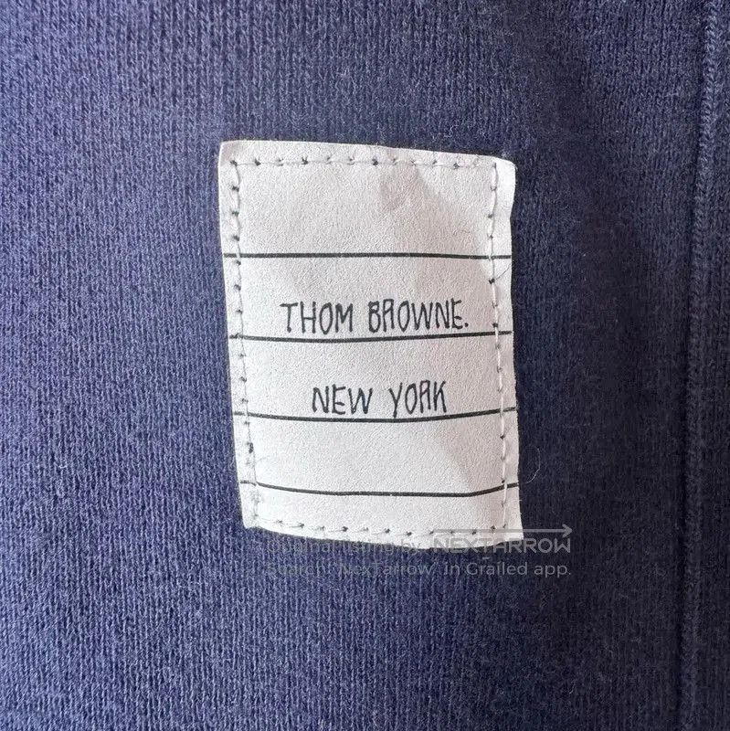 Thom Browne Thom Browne Women's Navy Embroidered Crop Sweatshirt . Size XS / US 0-2 / IT 36-38 - 8 Thumbnail