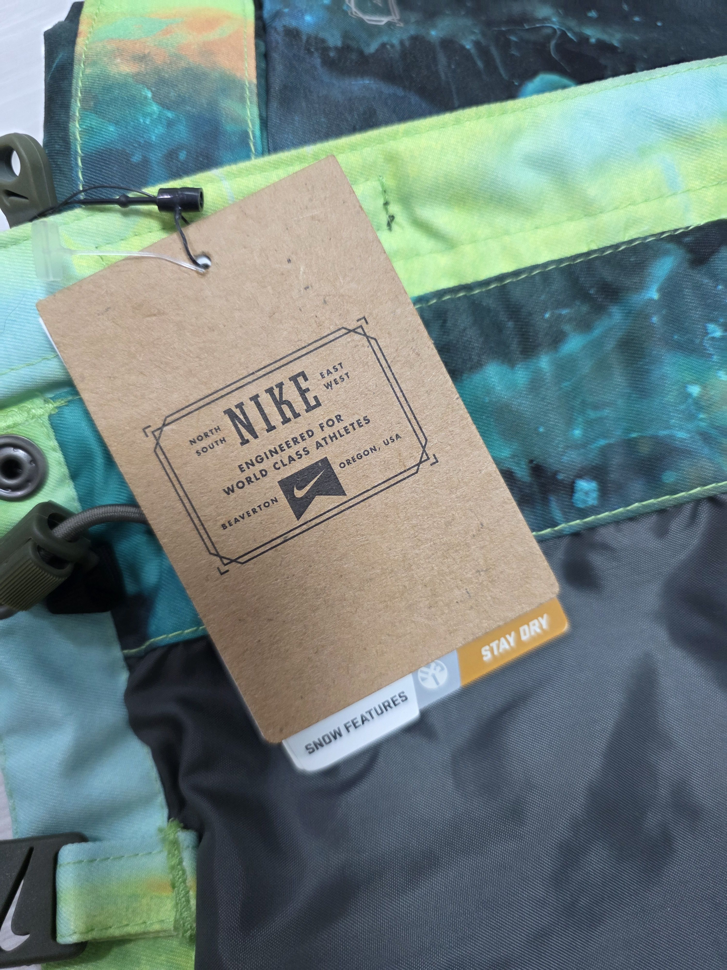 Nike Nike Bellevue Snowboarding Jacket Size US S / EU 44-46 / 1 - 8 Thumbnail
