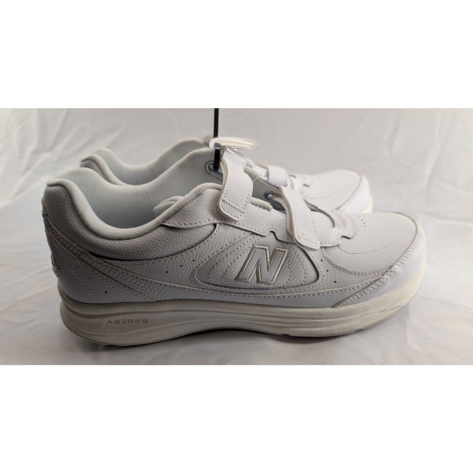 New Balance New Balance Unisex WW577VW Hook & Loop Walk Shoe M11/W12.5 D Size US 11 / EU 44 - 2 Thumbnail