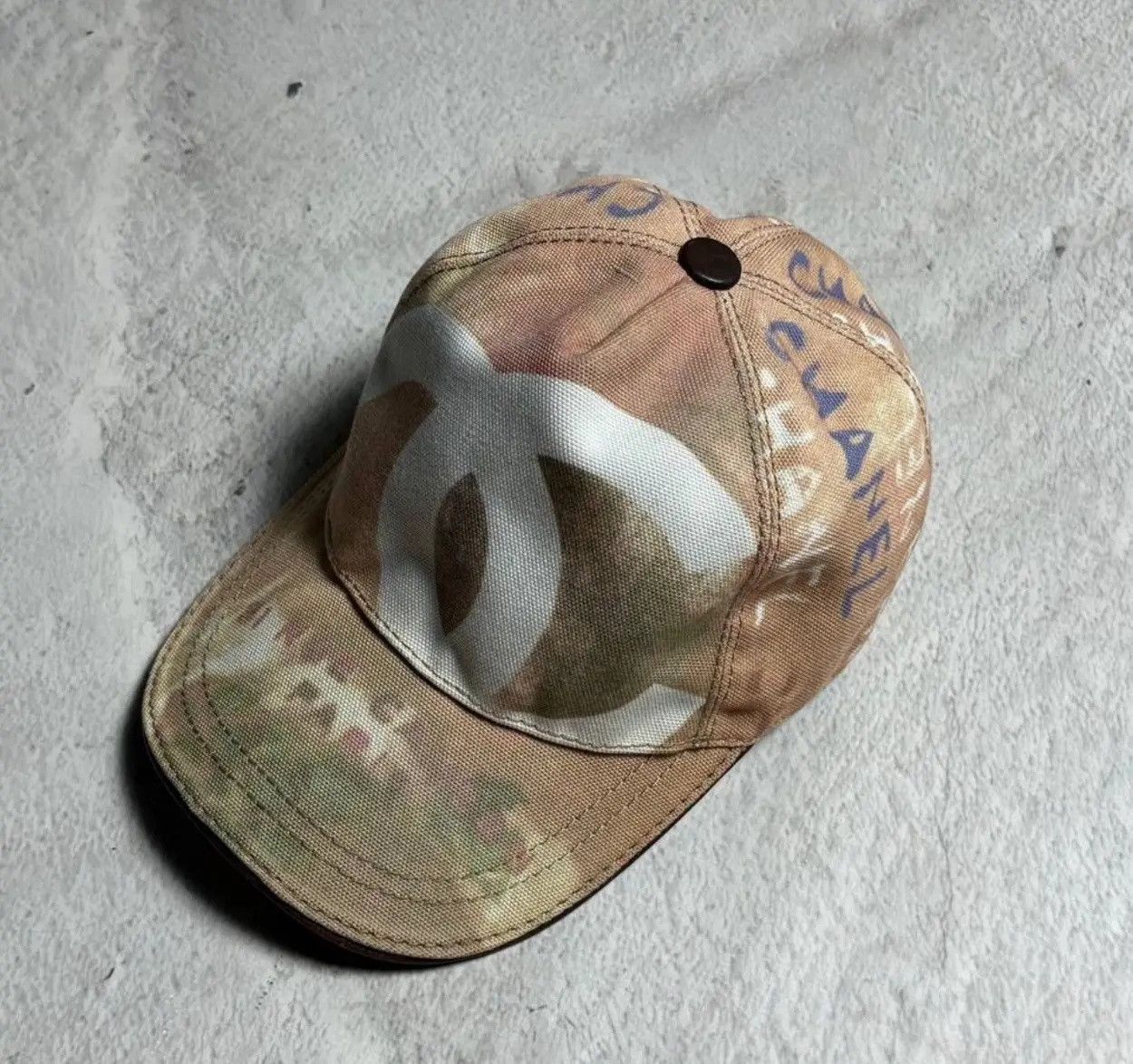 Chanel Chanel Graffiti Cap Size ONE SIZE - 1 Thumbnail
