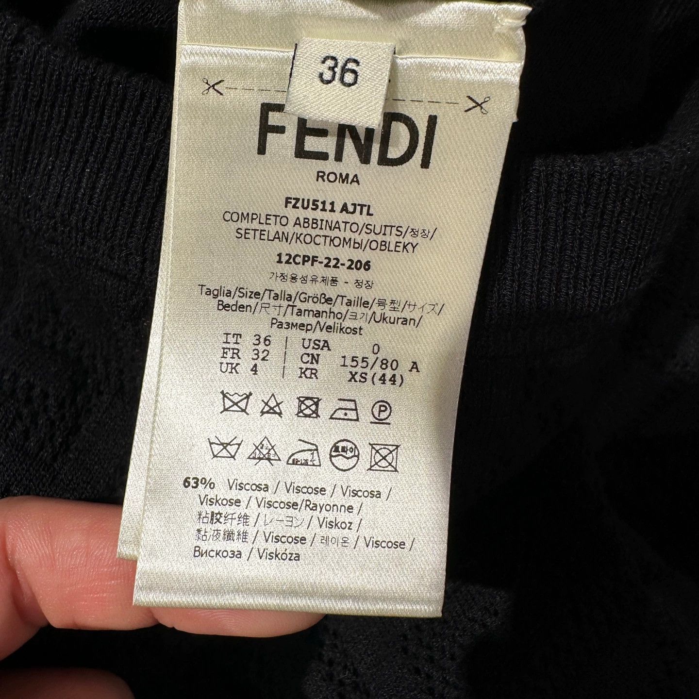 Fendi Fendi mar442 all over FF knit skirt 36 Size 25" / US 0 / IT 36 - 4 Thumbnail