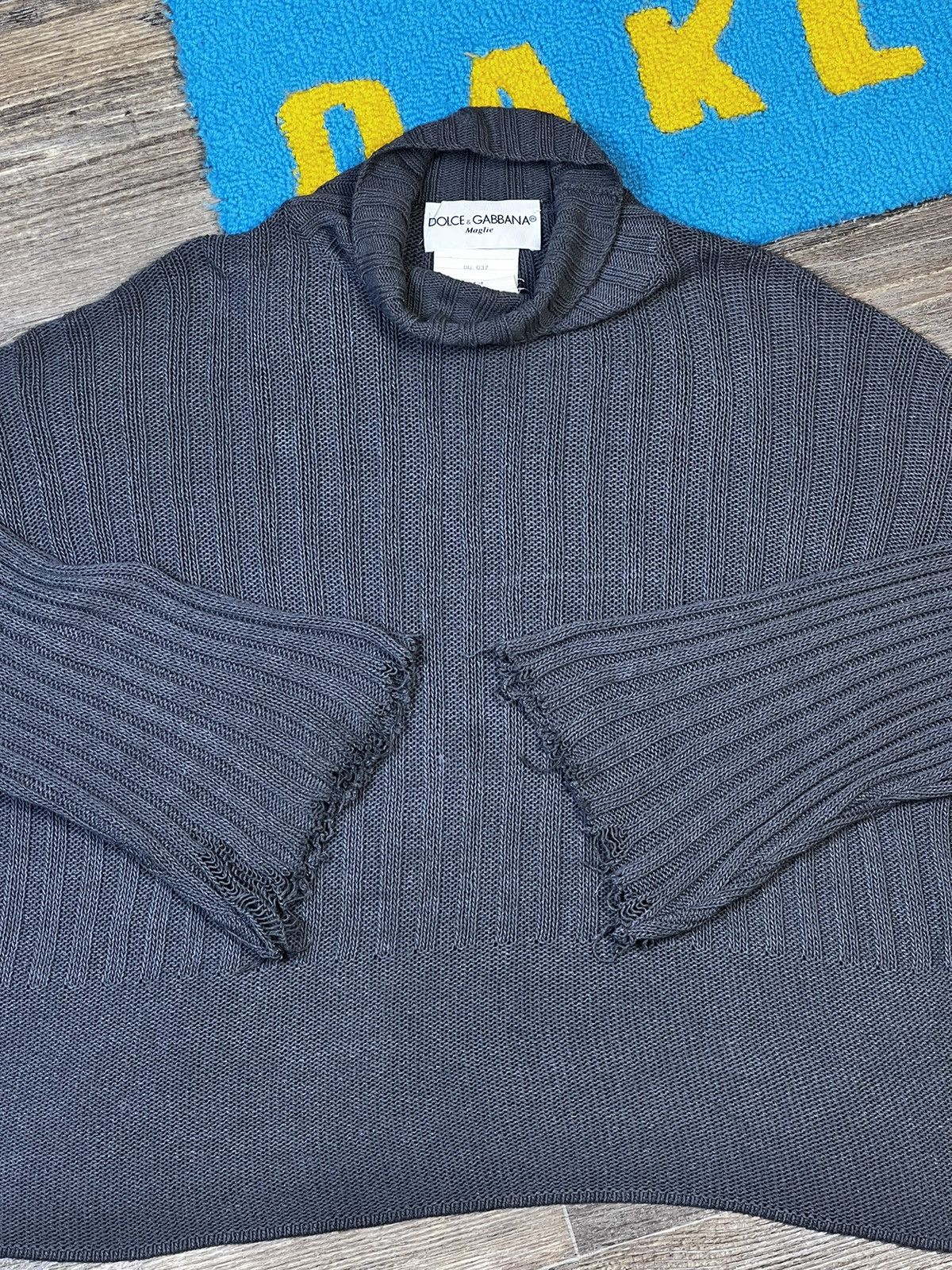 Dolce & Gabbana × Vintage 90’s Vintage Dolce&Gabbana Oversized Distressed Grey Sweater Size L / US 10 / IT 46 - 9 Thumbnail