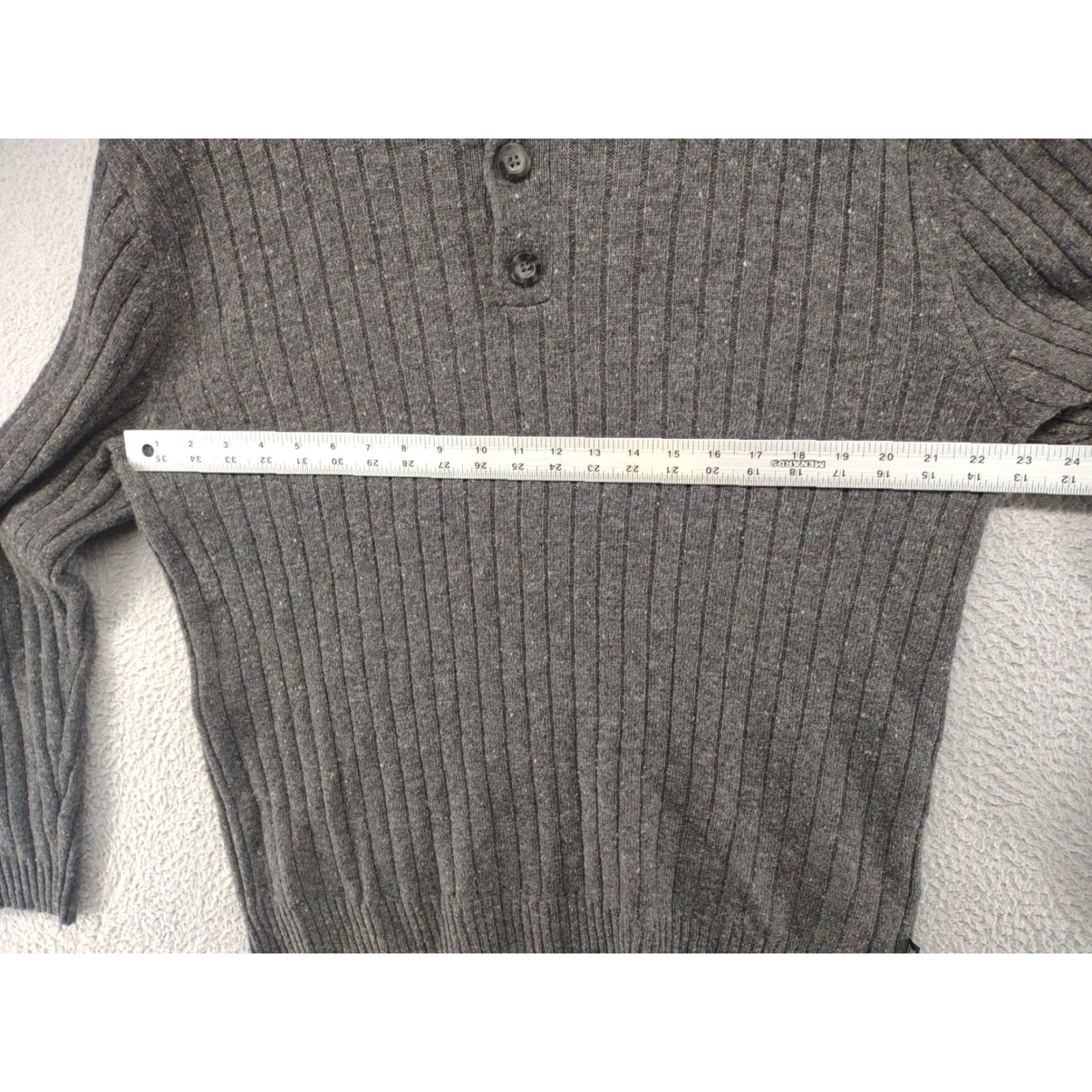 Vintage Woolrich Mens 1/4 Button Long Sleeve Pullover Sweater Size Large Black Knit Button Woolrich Mens Sweater Pullover Classic All Seasons Mens Size US L / EU 52-54 / 3 - 5 Thumbnail