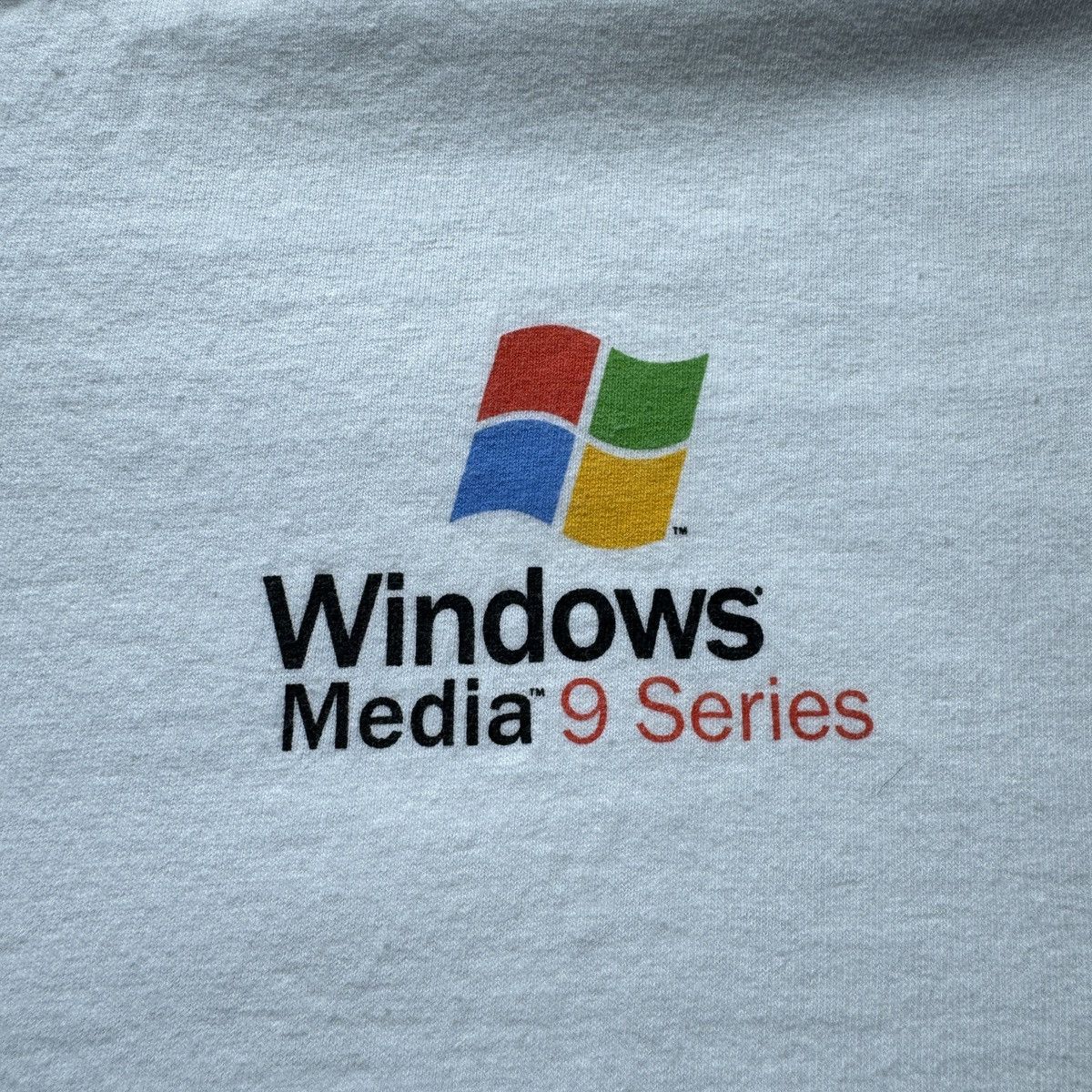 Microsoft Vintage 2000s Microsoft Windows Media 9 Series Promo tee y2k Size US L / EU 52-54 / 3 - 6 Thumbnail