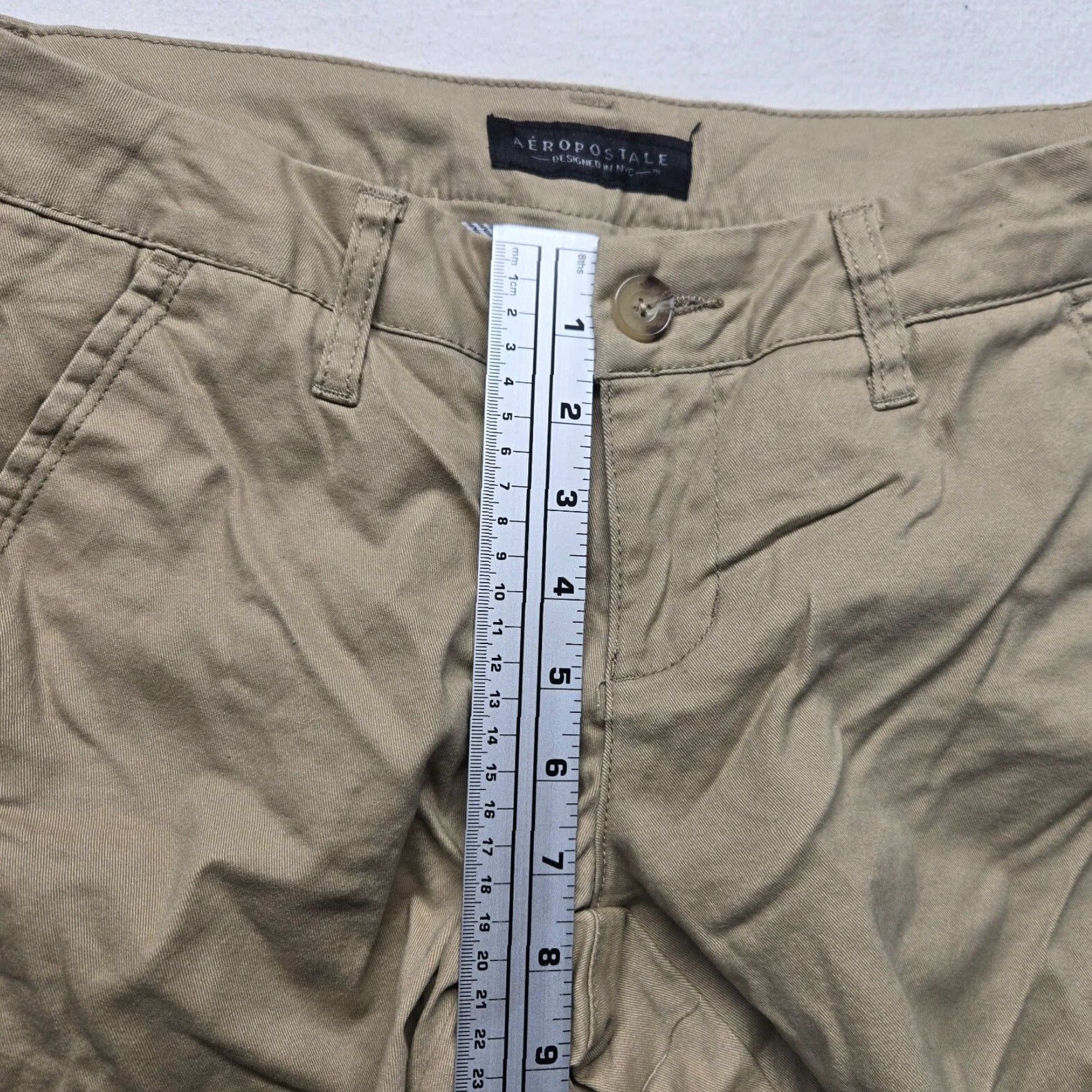 Vintage Aéropostale Beige Chino Shorts Women's Size 4 Low Rise Stretch Size 27" / US 4 / IT 40 - 7 Thumbnail