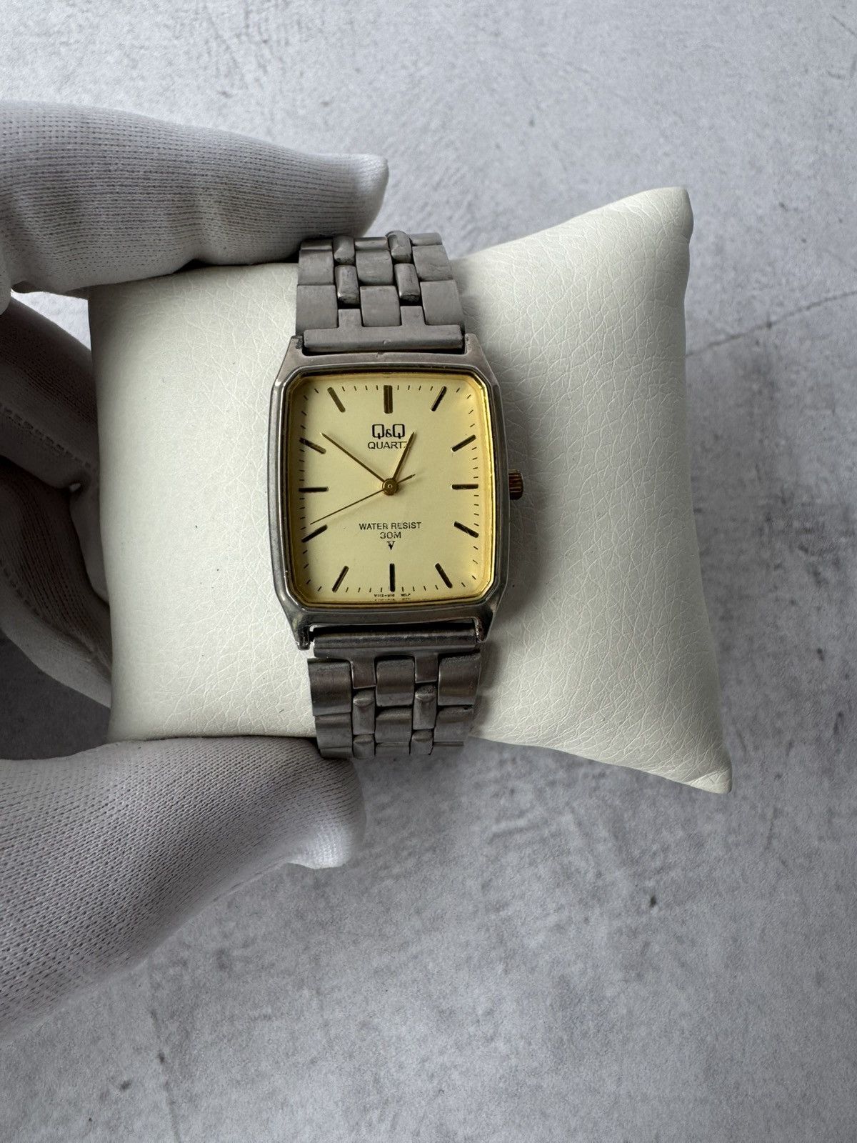 Vintage Q&Q Japanese Style Watch Size ONE SIZE - 1 Thumbnail