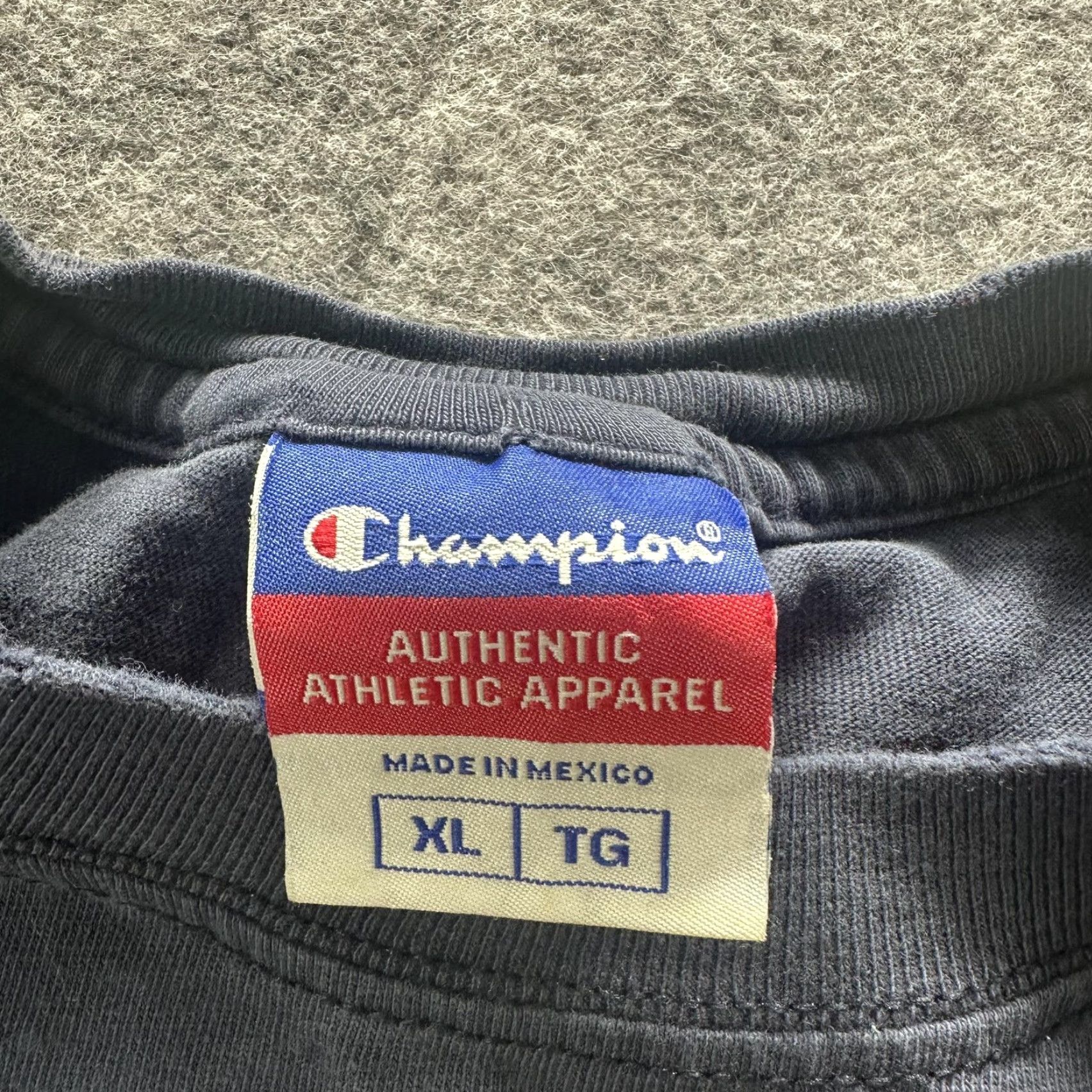 Champion Champion Shirt Mens Large Blue Embroidered Logo Tee Crewneck Casual Athletic Size US L / EU 52-54 / 3 - 4 Thumbnail
