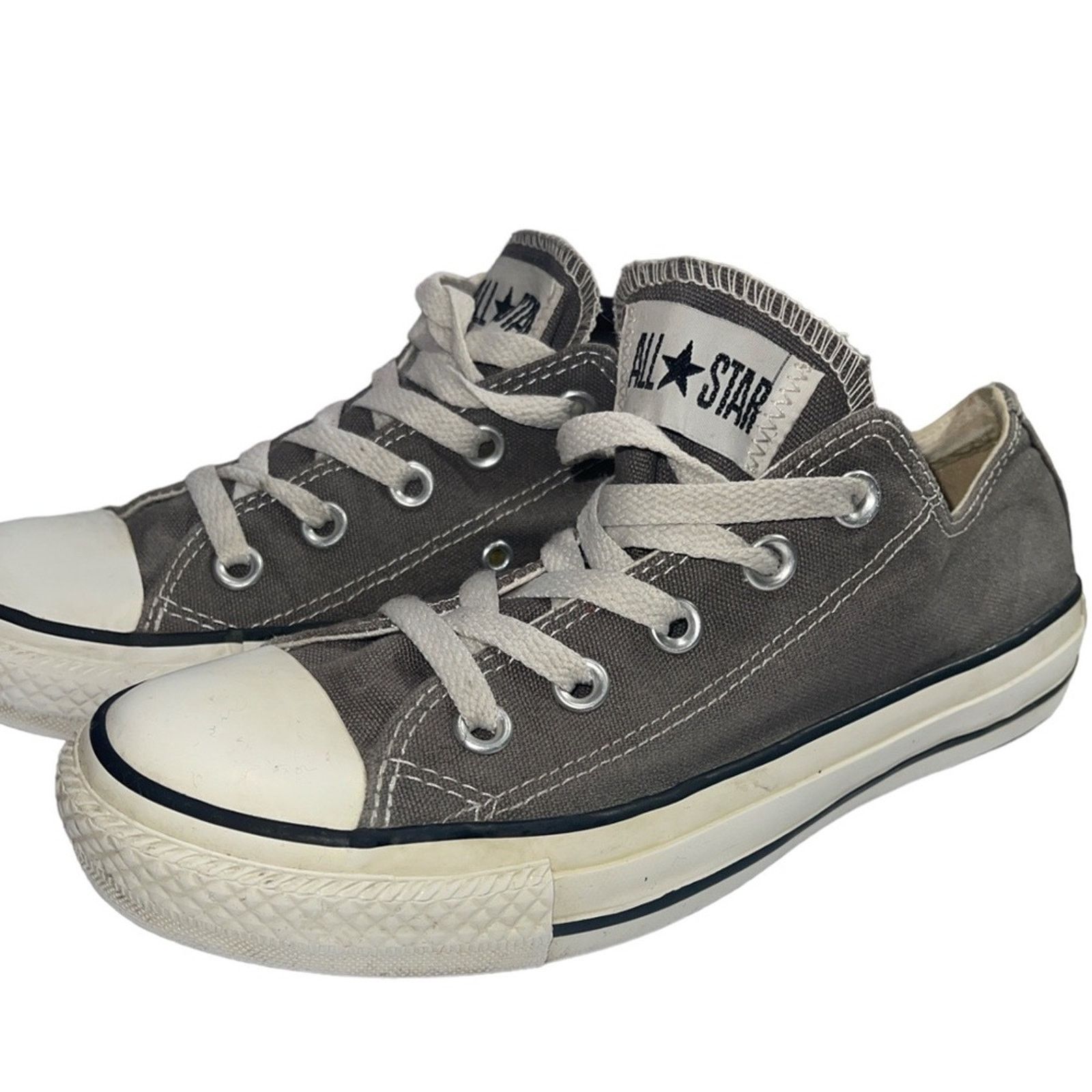 Converse CONVERSE Gray Chuck Taylor All Star Low Top Sneakers Sz 6 Size US 6 / IT 36 - 1 Thumbnail