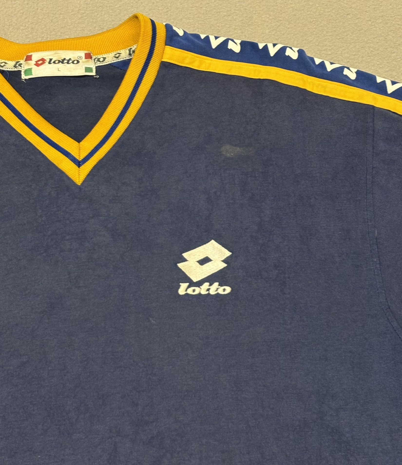 Lotto Sport Lotto vintage t-shirt size L Size US L / EU 52-54 / 3 - 8 Thumbnail