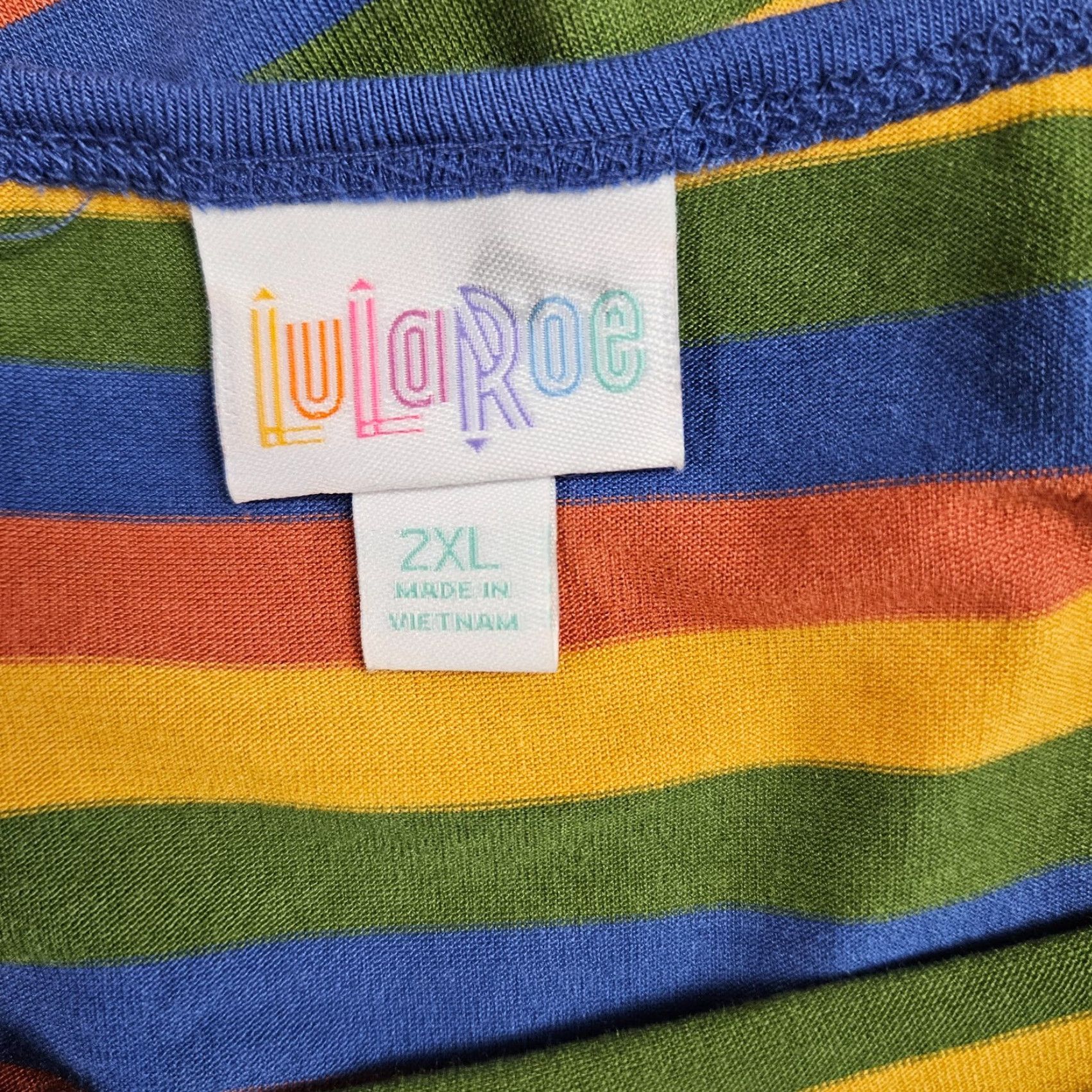 Vintage VINTAGE LuLaRoe Irma top 2XL Blue Green Stripe Short Sleeve Rayon Blend Tshirt Womens Size XXL / US 16-18 / IT 52-54 - 7 Thumbnail