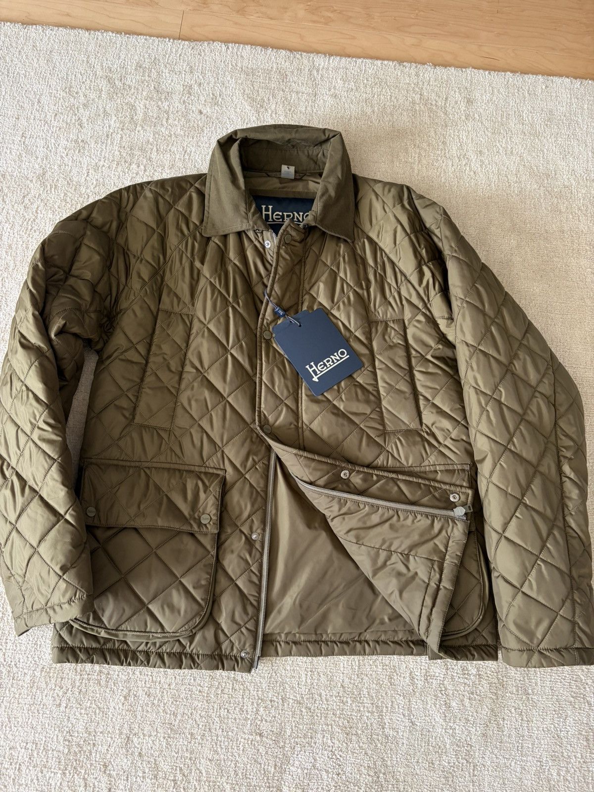Herno Herno mens barn quilted jacket military green 48 NWT Size US M / EU 48-50 / 2 - 15 Thumbnail