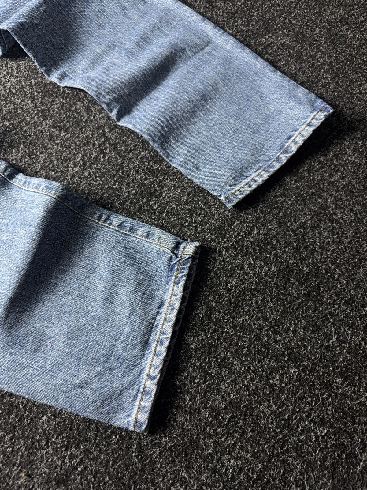 Peak Performance 90s Retro Peak Performance Italy Vintage Light Wash Jeans Size US 33 - 15 Thumbnail