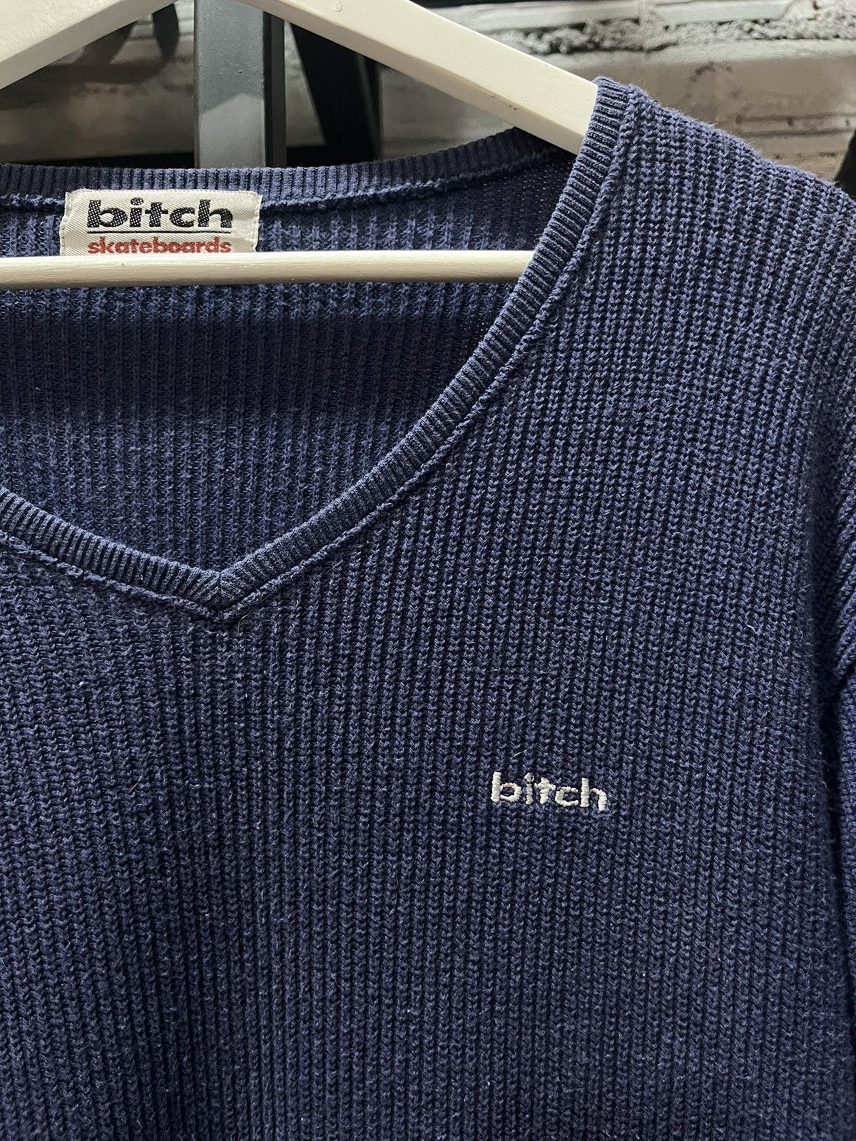 Vintage Bitch Skateboards Sweatshirt Font Logo 90s Size US L / EU 52-54 / 3 - 3 Thumbnail
