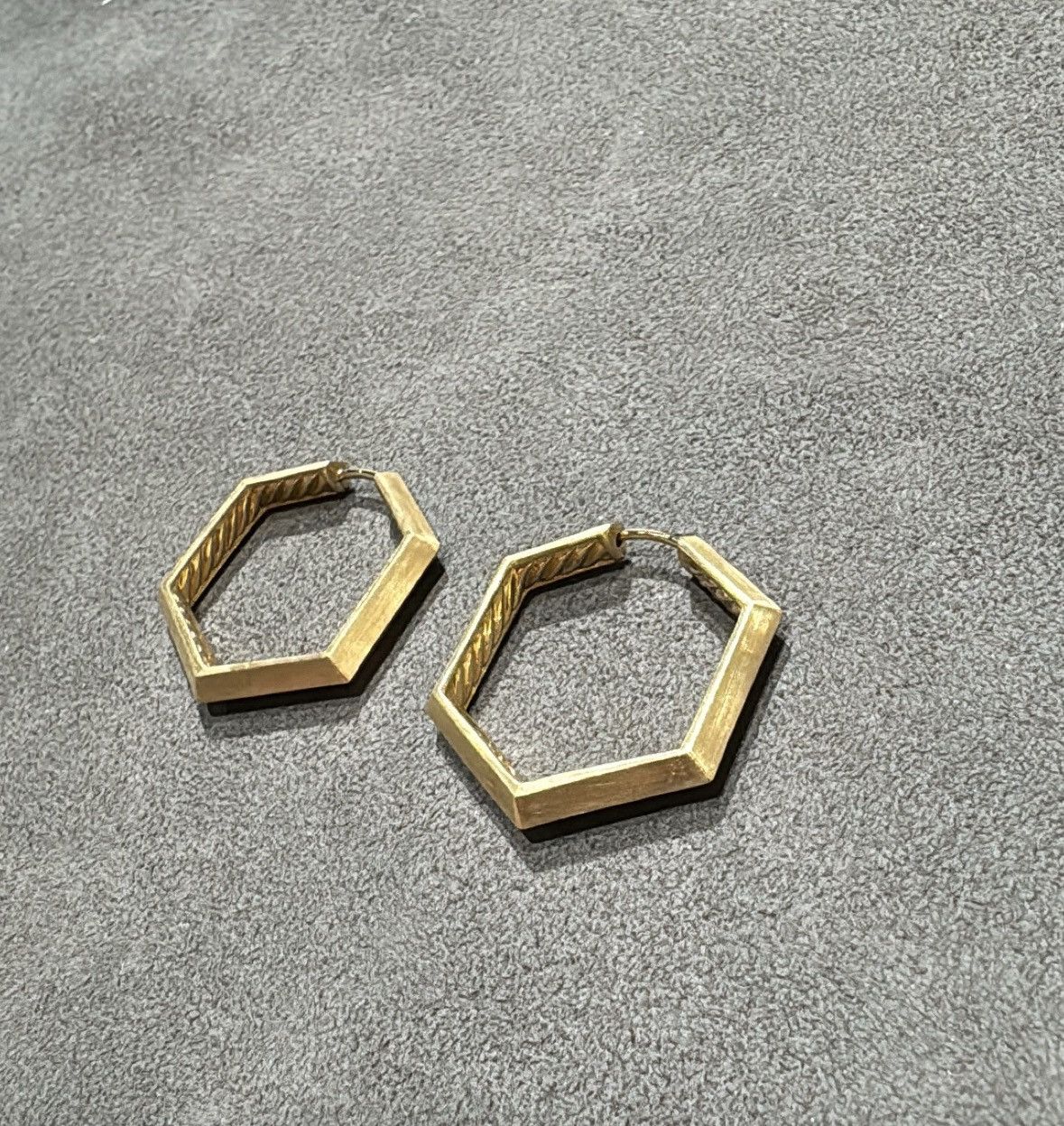 David Yurman o1w1db10526 E17516 / Carlyle Hoop Earrings in Golden Size ONE SIZE - 5 Thumbnail