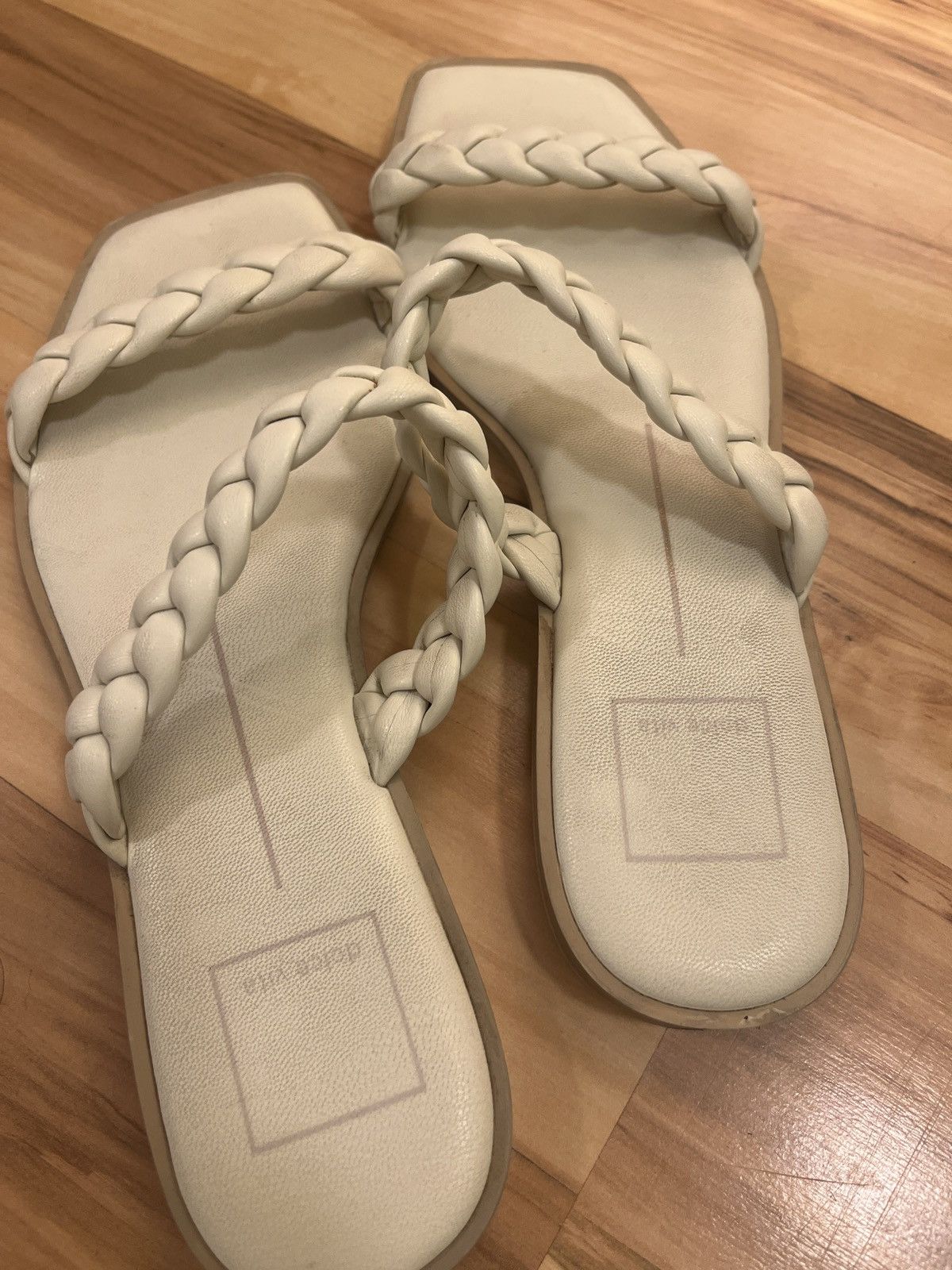 Dolce Vita Dolce Vita White Braided Sandals Size US 7 / IT 37 - 1 Thumbnail