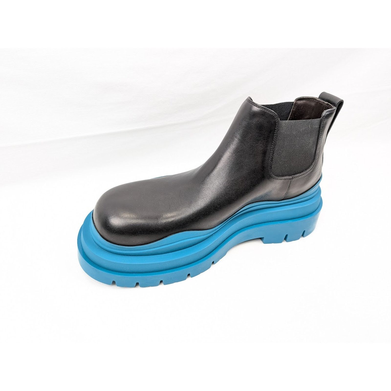 Bottega Veneta o1rshd1 Military Calf Tire Ankle Boots in Black Size US 12 / EU 45 - 9 Thumbnail