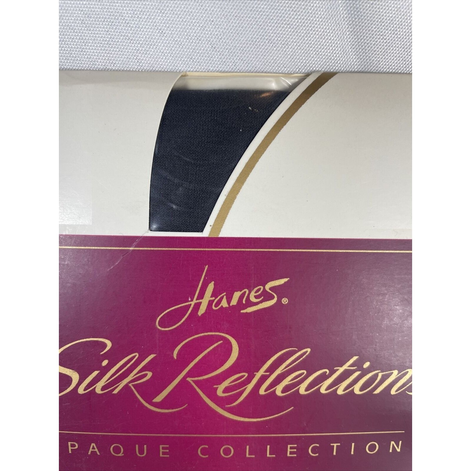 Hanes Hanes Silk Reflections Pantyhose Charcoal AB Light Opaque Mi Size ONE SIZE - 3 Thumbnail