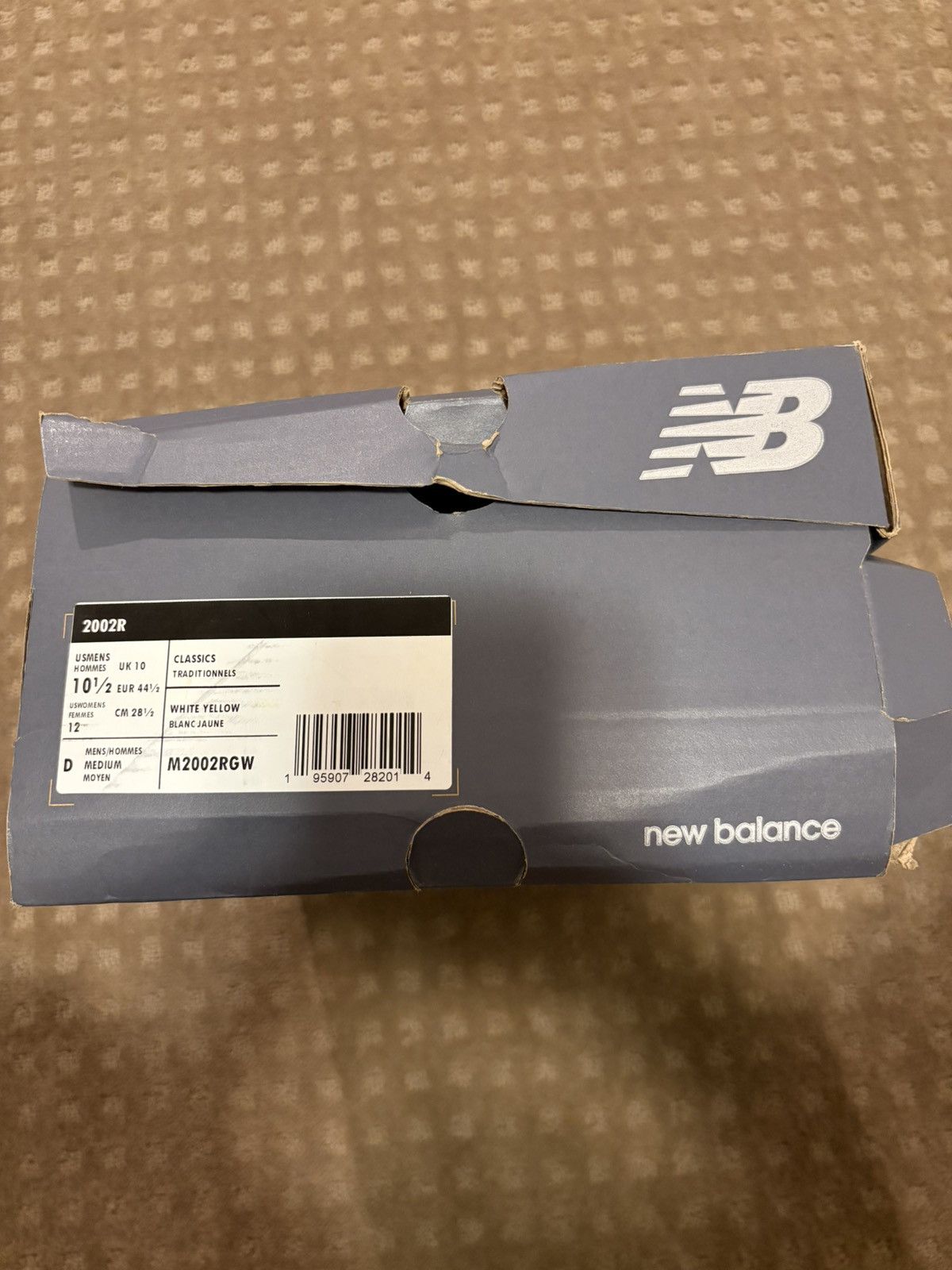 New Balance New Balance 2002R Size US 10.5 / EU 43-44 - 5 Thumbnail