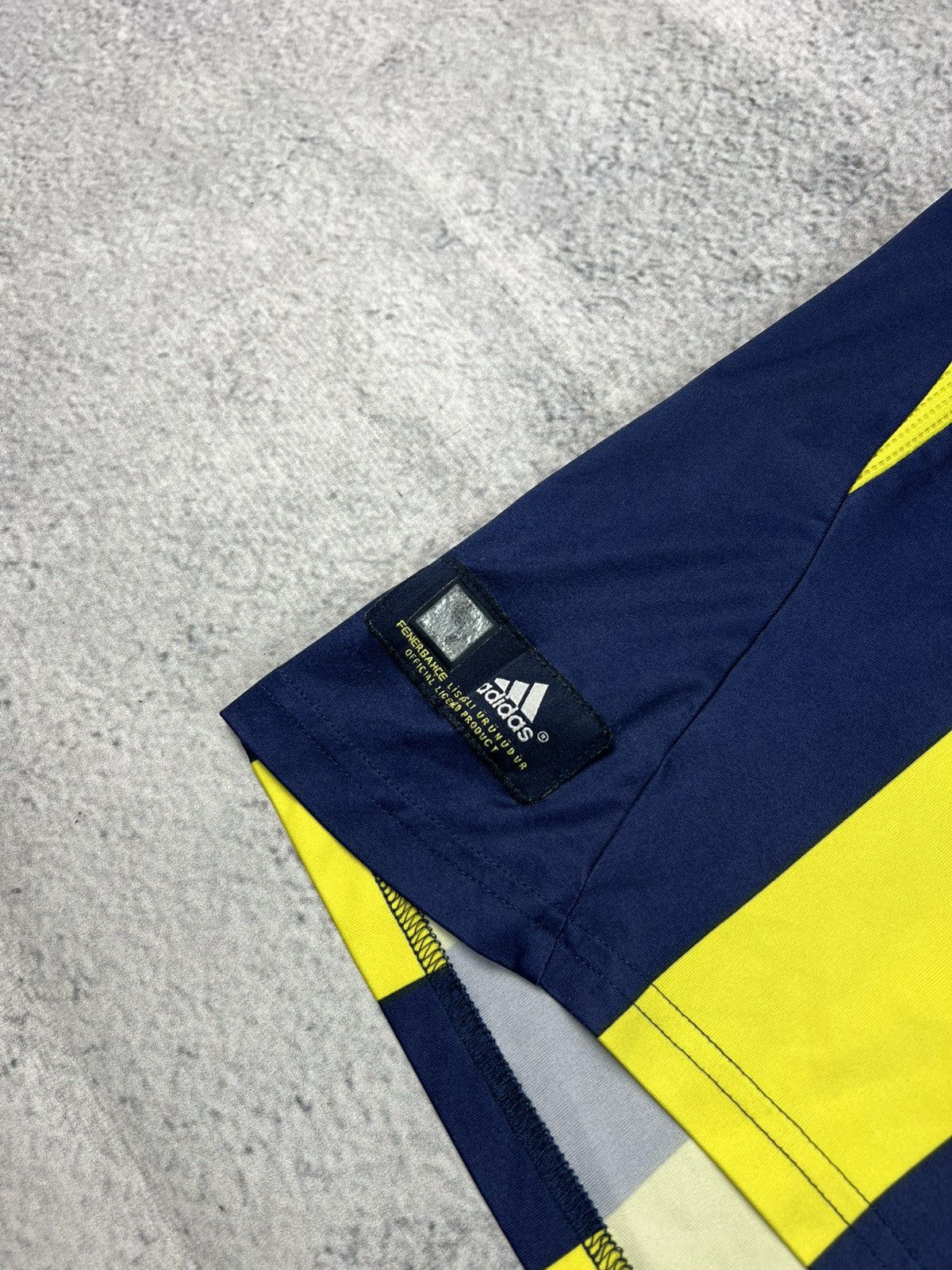 Adidas × Vintage Adidas Vintage Soccer Jersey fenerbahce Size US S / EU 44-46 / 1 - 7 Thumbnail