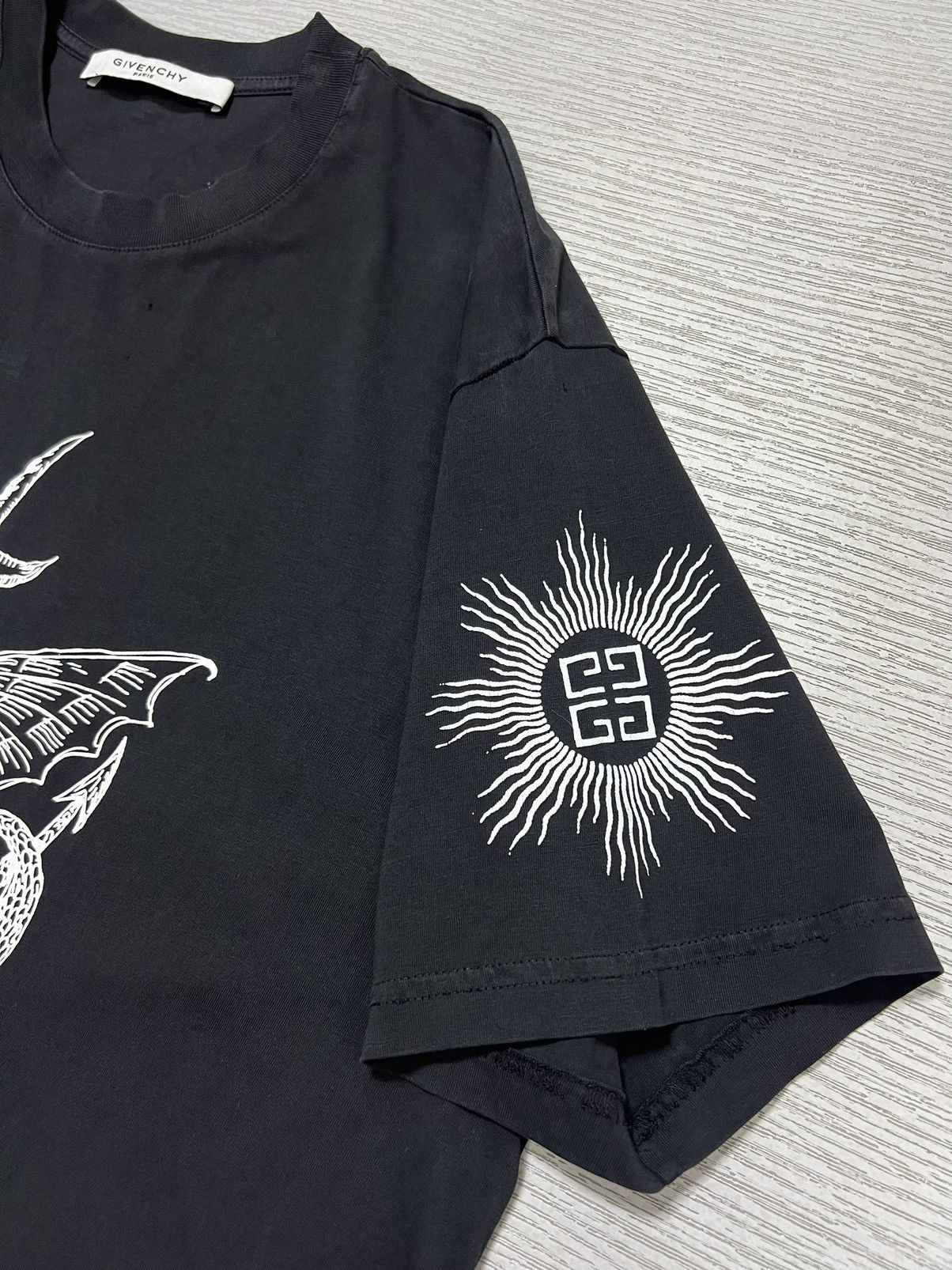 Givenchy Givenchy - Mad Trip Tour Oversized T-Shirt Size US XS / EU 42 / 0 - 7 Thumbnail