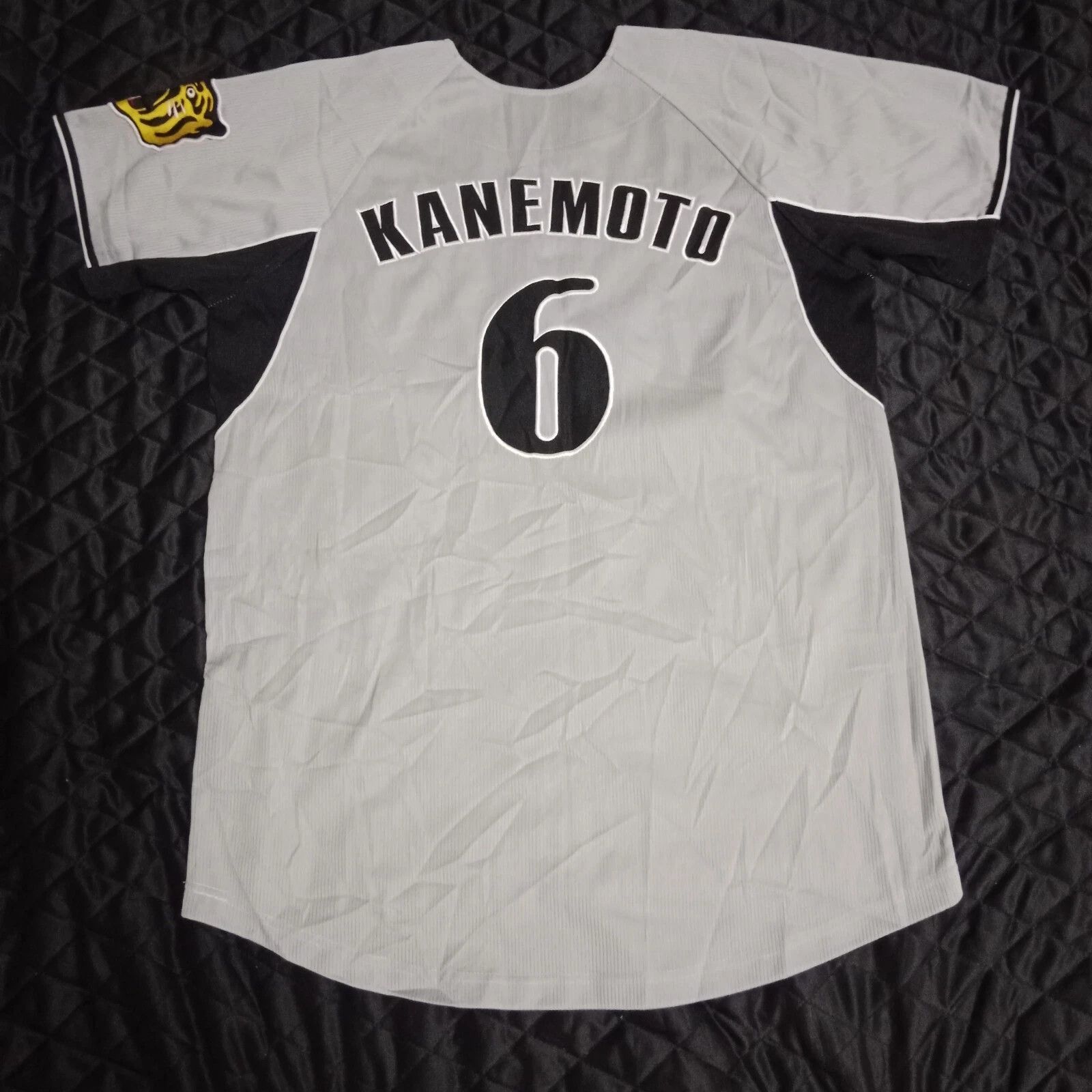 MLB Hanshin Tigers Tomoaki Kanemoto NPB Japanese Baseball Jersey Size US XL / EU 56 / 4 - 5 Thumbnail