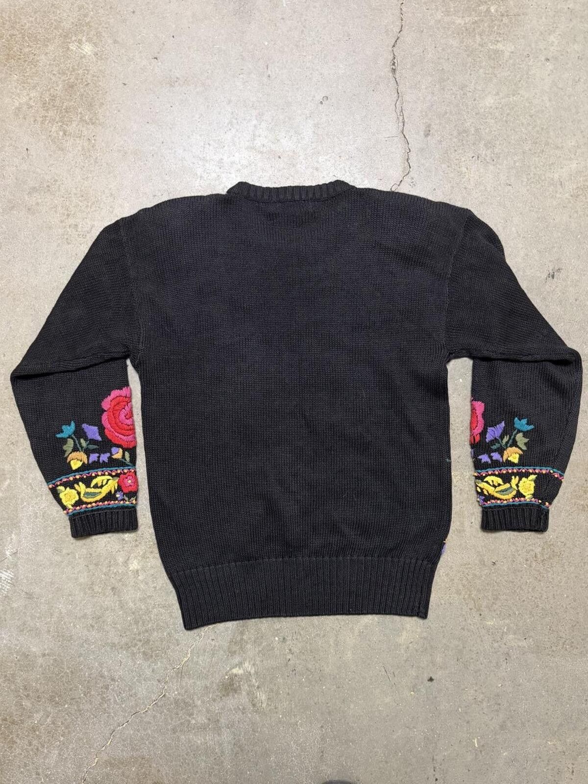 Other Vintage 90s Essence Black Knit Floral Embroidered Sweater Size S / US 4 / IT 40 - 3 Thumbnail