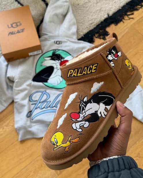 Palace × Ugg Palace x Looney Tunes x Ugg Classic Ultra Mini Boot Chestnut Size US 10 / EU 43 - 2 Thumbnail
