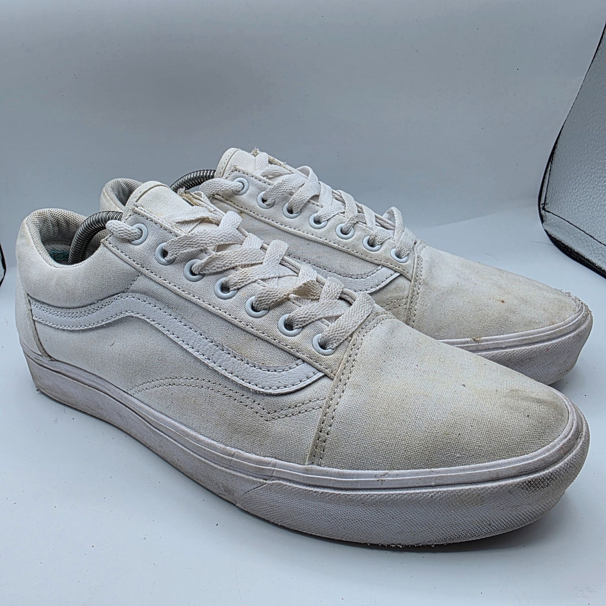 Vans Vans Old Skool Mens Size 12 Triple White Sneaker Shoes Casua Size US 12 / EU 45 - 1 Thumbnail