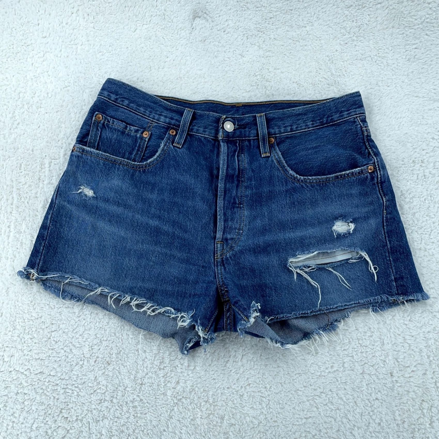 Levi's Levi's 501 Denim Cutoff Shorts Size 30 High Rise Distressed Frayed Medium Wash Denim Men Shorts 501 Distressed Pockets Vintage No Mens Size US 30 / EU 46 - 2 Thumbnail