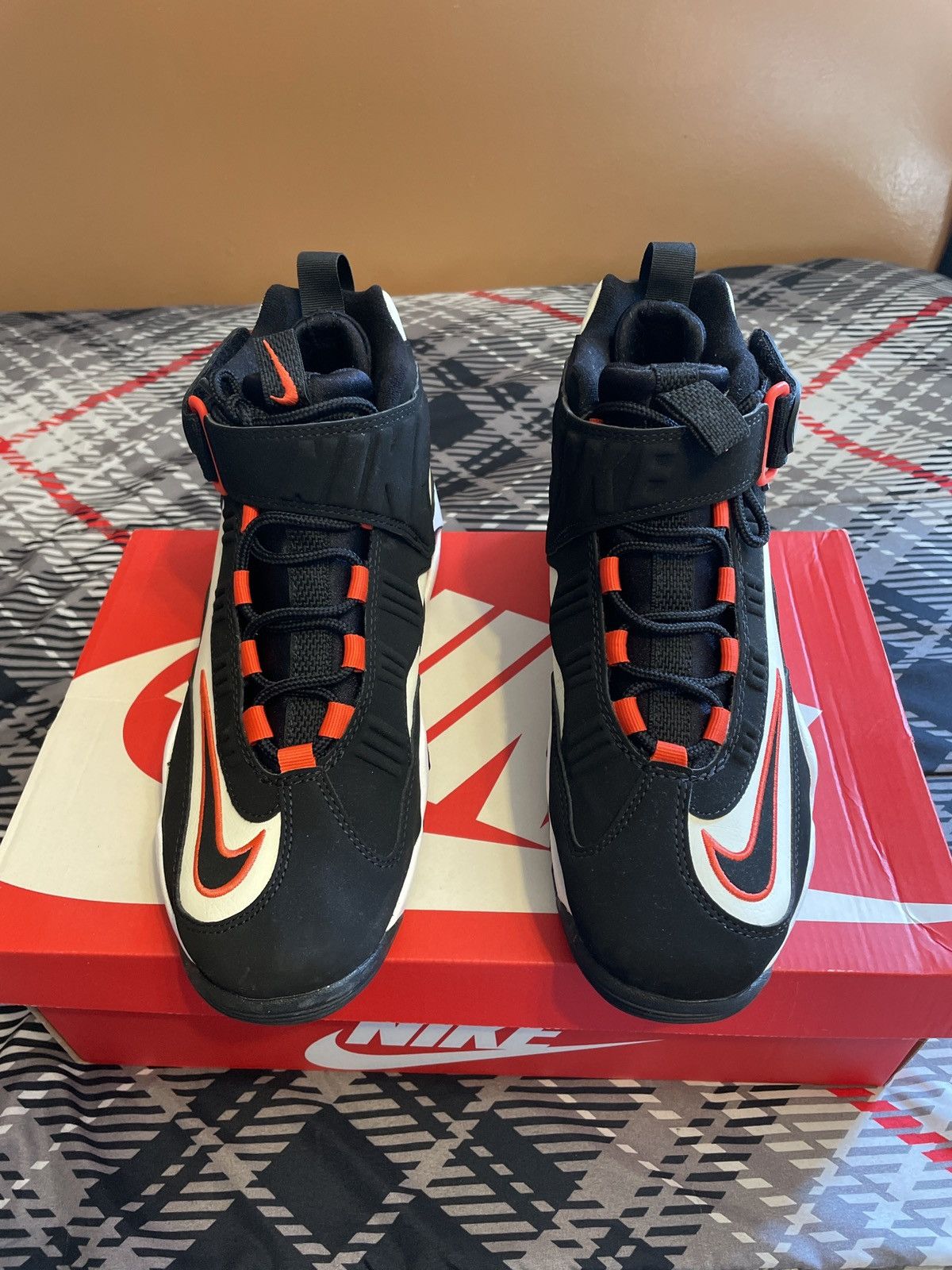 Nike Nike Air Griffey Max 1 San Francisco Colorway Size 9.5 Size US 9.5 / EU 42-43 - 1 Thumbnail