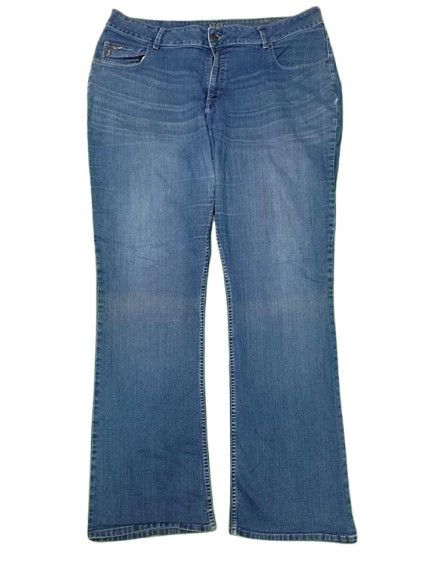 Lee VINTAGE LEE BOOT CUT JEANS DISTRESSED STYLE EMBROUDER FLOWER Size 30" / US 8 / IT 44 - 1 Thumbnail