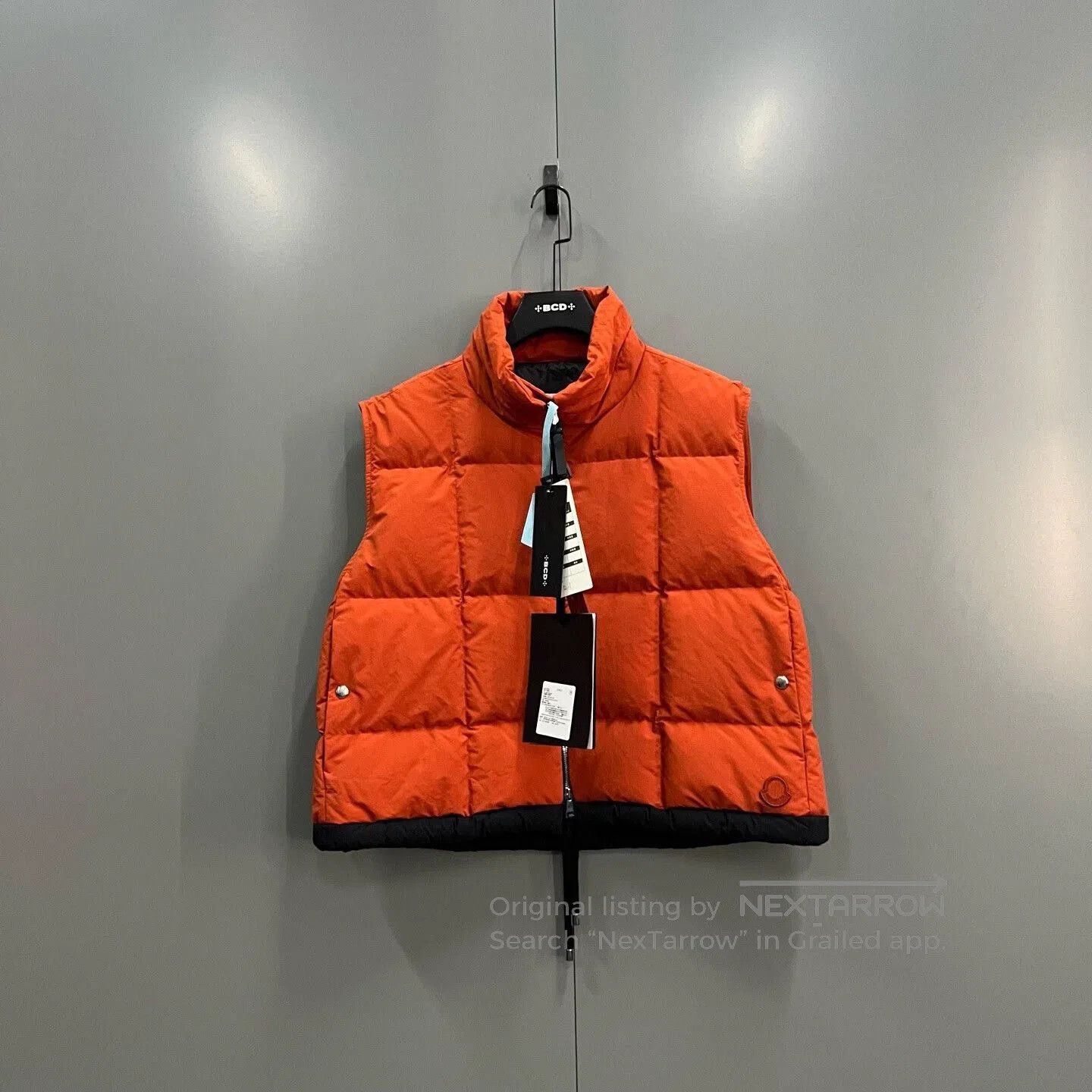 Moncler bright orange logo puffer vest. Size US M / EU 48-50 / 2 - 1 Thumbnail