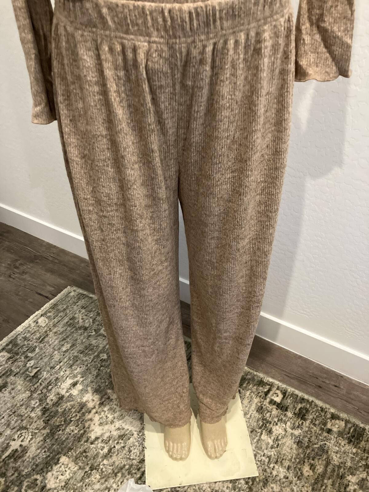 Other NIB Source Unknown Taupe Draped Knit Lounge Set Size ONE SIZE - 4 Thumbnail
