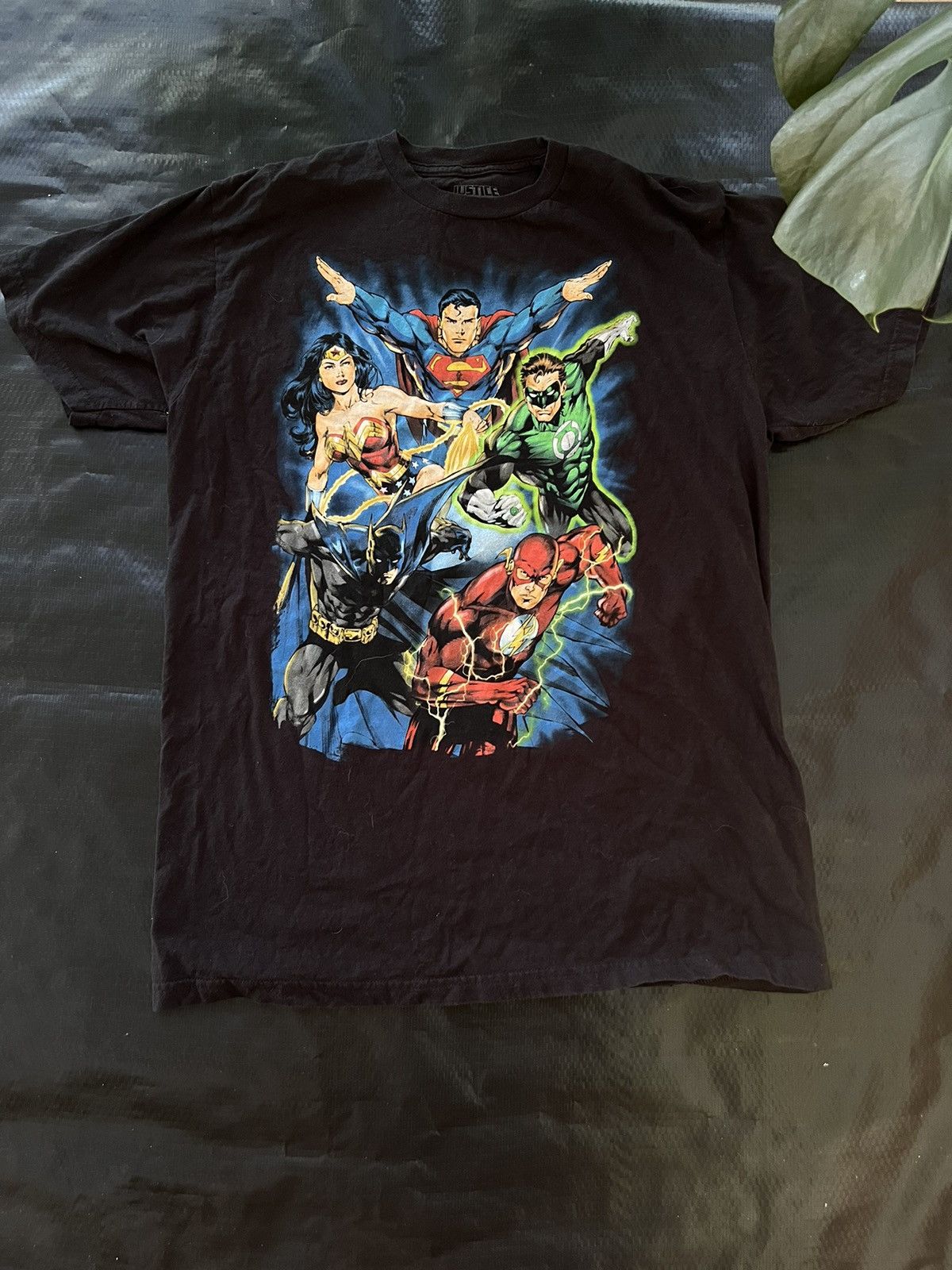 Vintage DC graphic Tee Size US XL / EU 56 / 4 - 1 Thumbnail