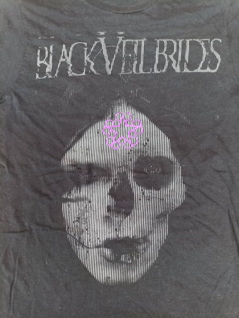 Band Tees × Vintage BLACK Veil BRIDES Band Tees Size US M / EU 48-50 / 2 - 5 Thumbnail