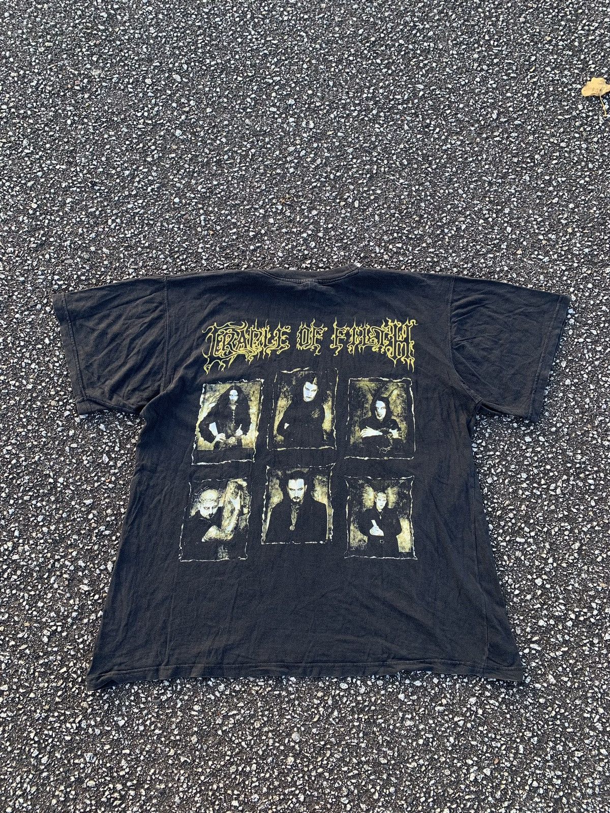 Band Tees × Vintage Vintage Cradle Of Filth Cruelty and the Beast T Shirt Tee Size US XL / EU 56 / 4 - 2 Thumbnail