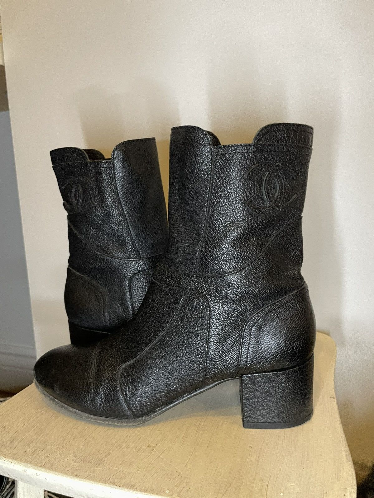 Chanel Chanel Interlocking CC Logo Boots Size US 7.5 / IT 37.5 - 5 Thumbnail