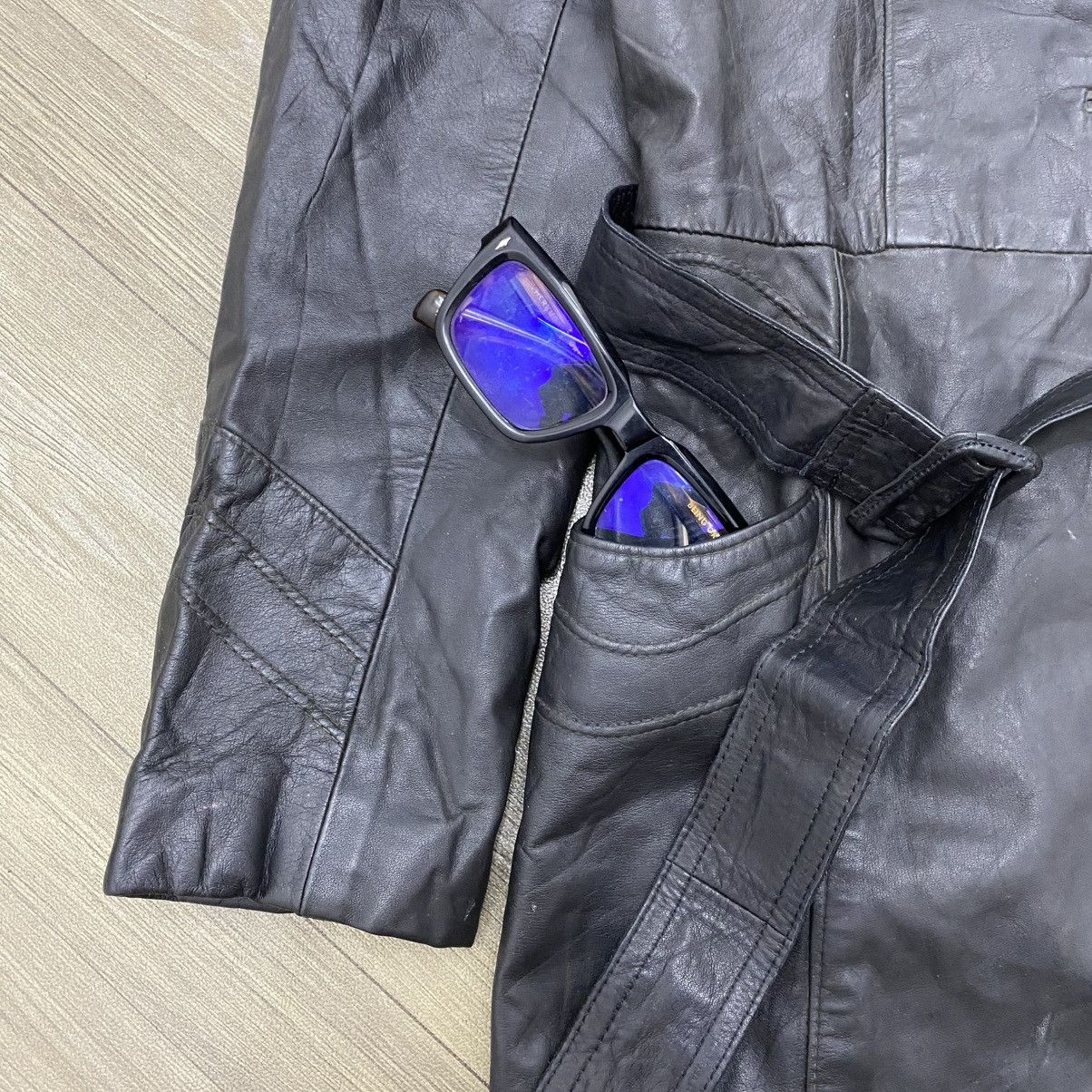 Yves Saint Laurent 90s Yves Saint Laurent Pour Homme Leather Hedi Slimane Coat Size US M / EU 48-50 / 2 - 5 Thumbnail