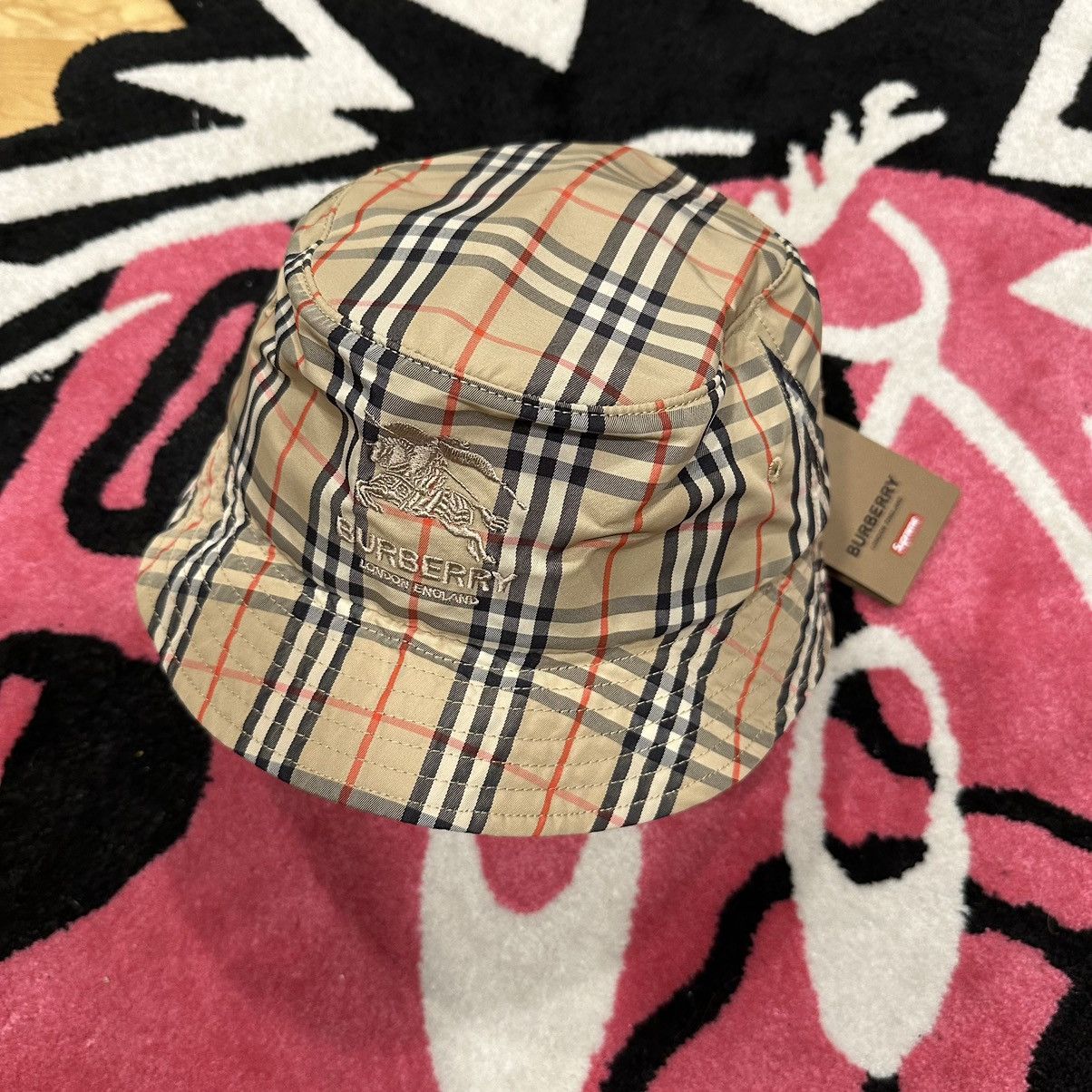 supreme BURBERRY バケットハット M/L BURBERRY SUPREME バケットハット SM