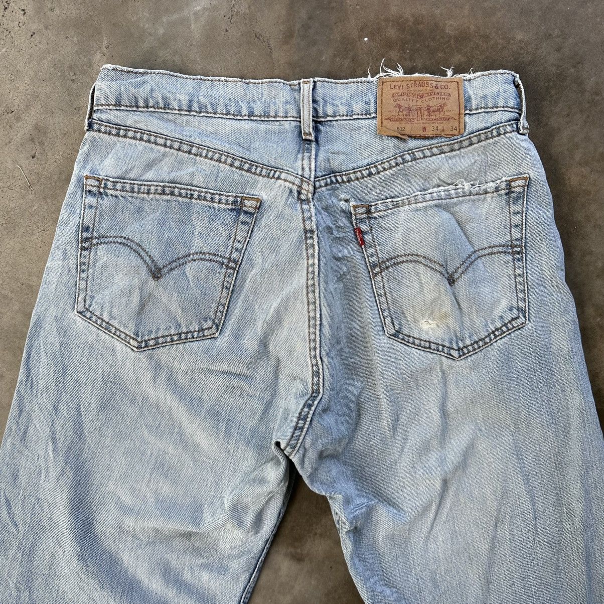 Levi's Vintage Levi’s 512 Lightwash Distressed Faded Denim Pant W32 Size US 32 / EU 48 - 11 Thumbnail