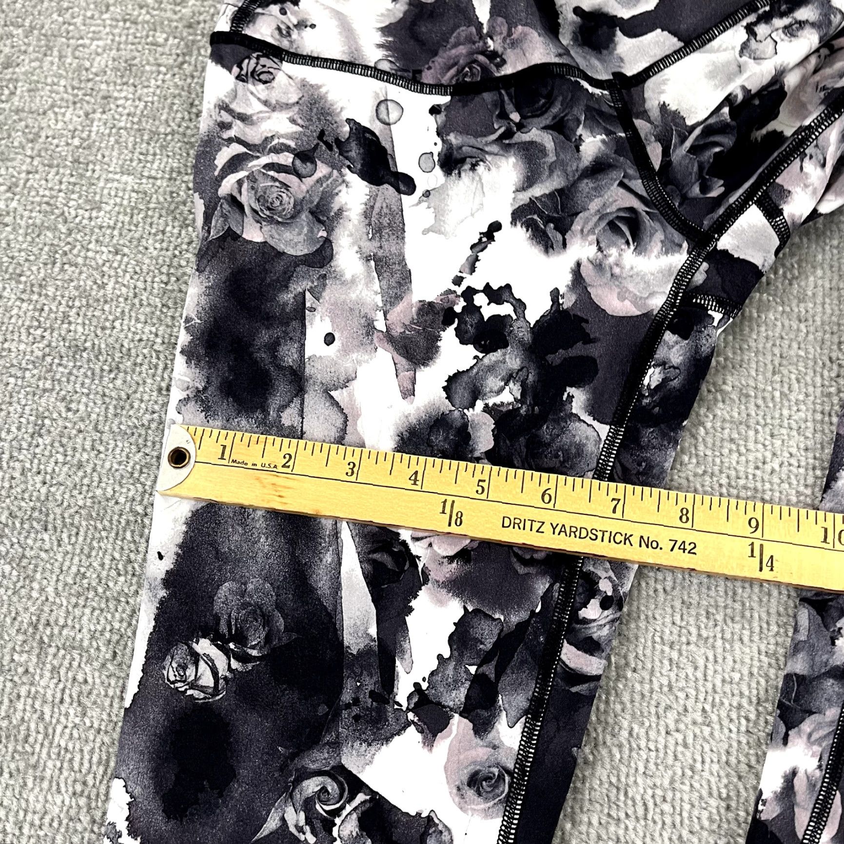 Lululemon LULULEMON Leggings Womens Size 6 WUNDER UNDER Mid Rise Black Floral Obscurred Size 28" / US 6 / IT 42 - 7 Thumbnail