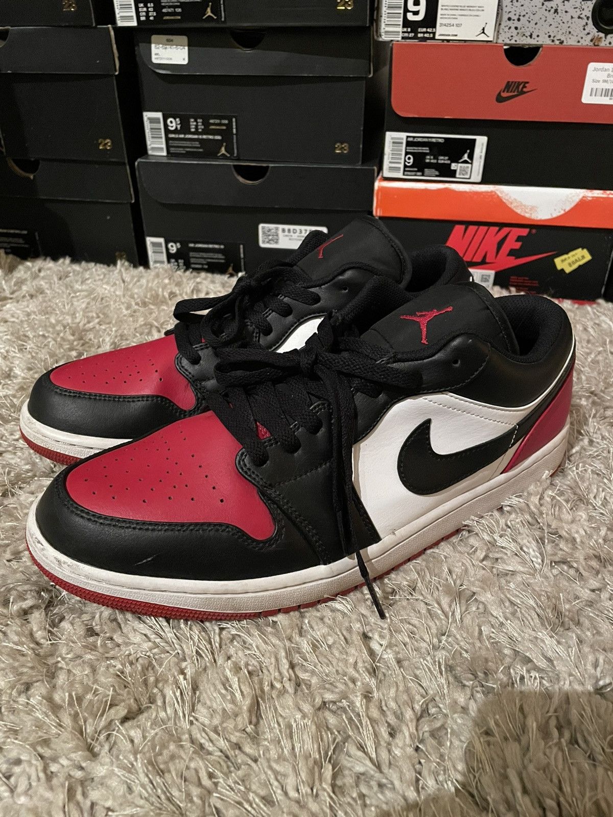Jordan Brand Jordan 1 Low Bred Toe 2.0 Size US 12 / EU 45 - 1 Thumbnail
