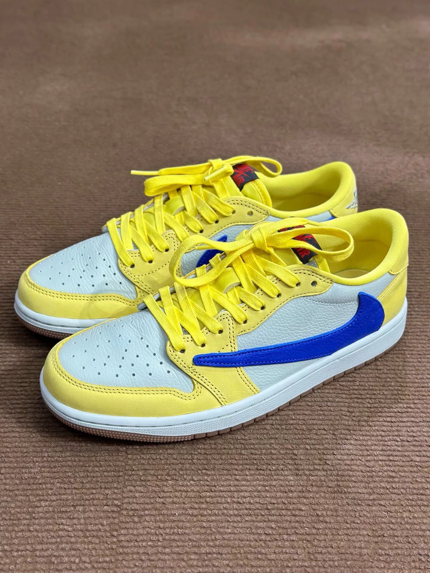 Nike Nike Retro Yellow Lowtop Sneakers 40 Men Size US 7.5 / EU 40-41 - 1 Thumbnail
